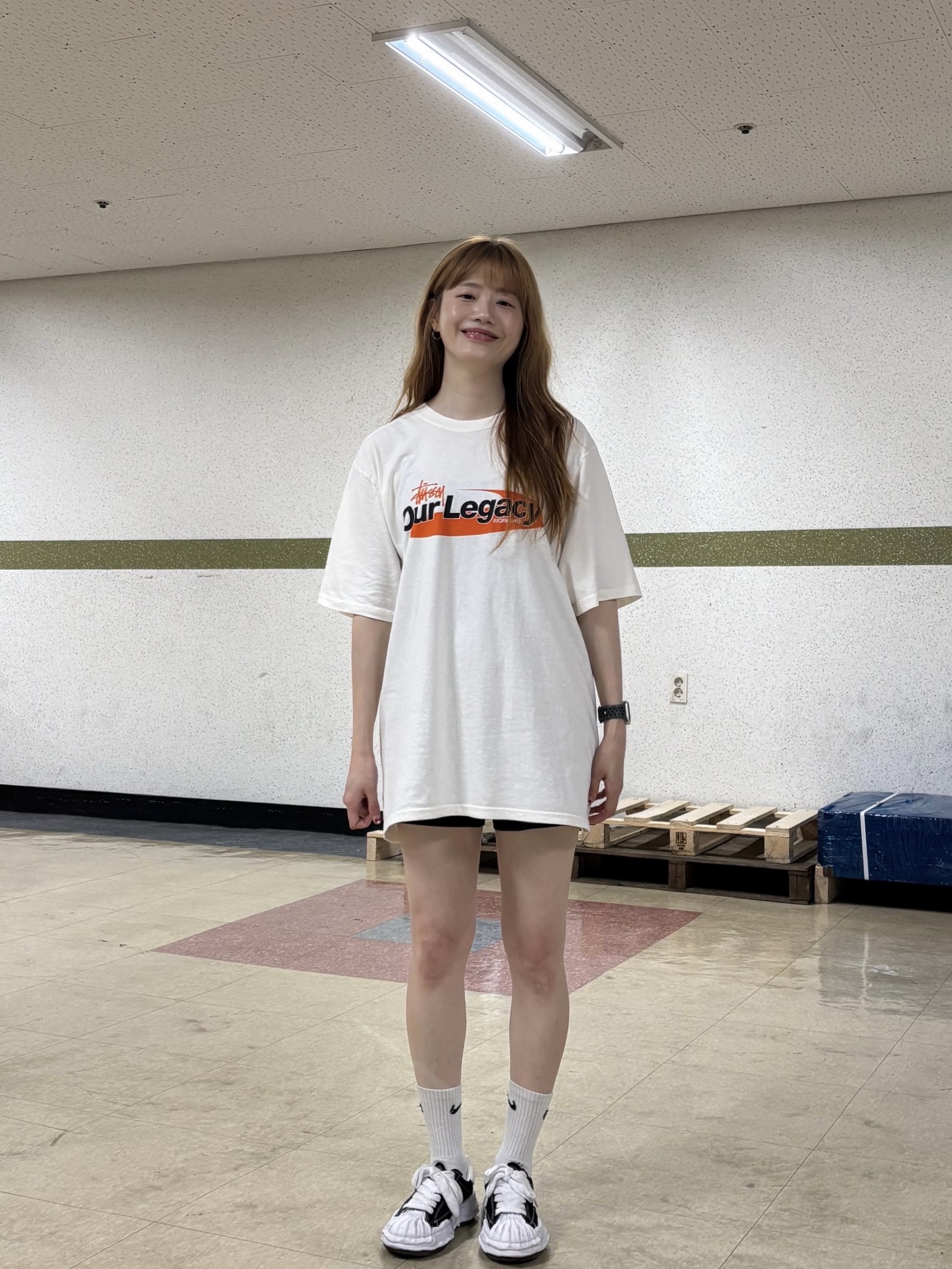 Stussy x Our Legacy Work Shop Swirl Pigment Dyed T-Shirt Natural, Maison Mihara Yasuhiro Blakey OG Sole Canvas Low-top Sneakers Black White 착용 스타일 - 1