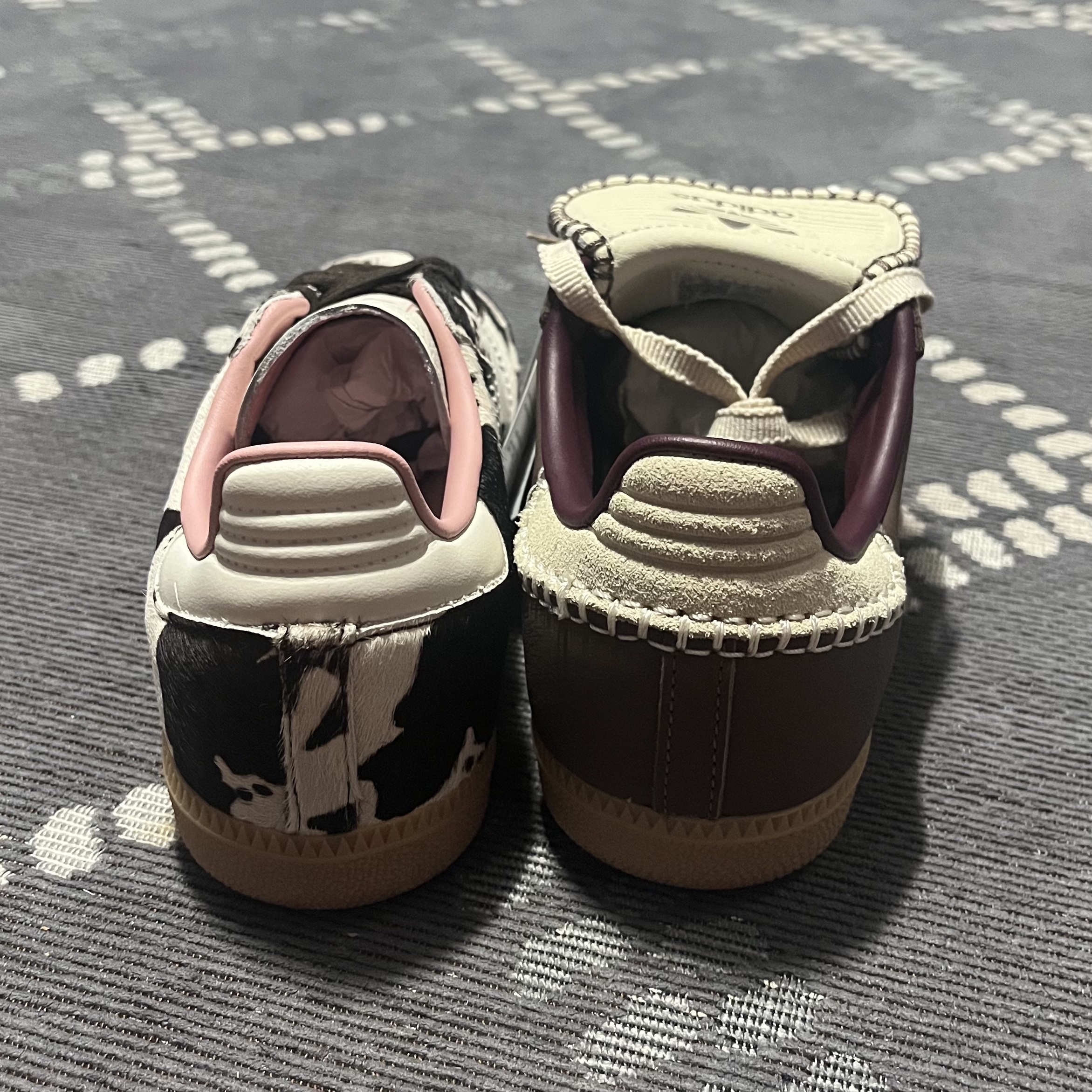 (W) Adidas Samba LT Earth Strata Core White, (W) Adidas Samba OG Cow Print 착용 스타일 - 2