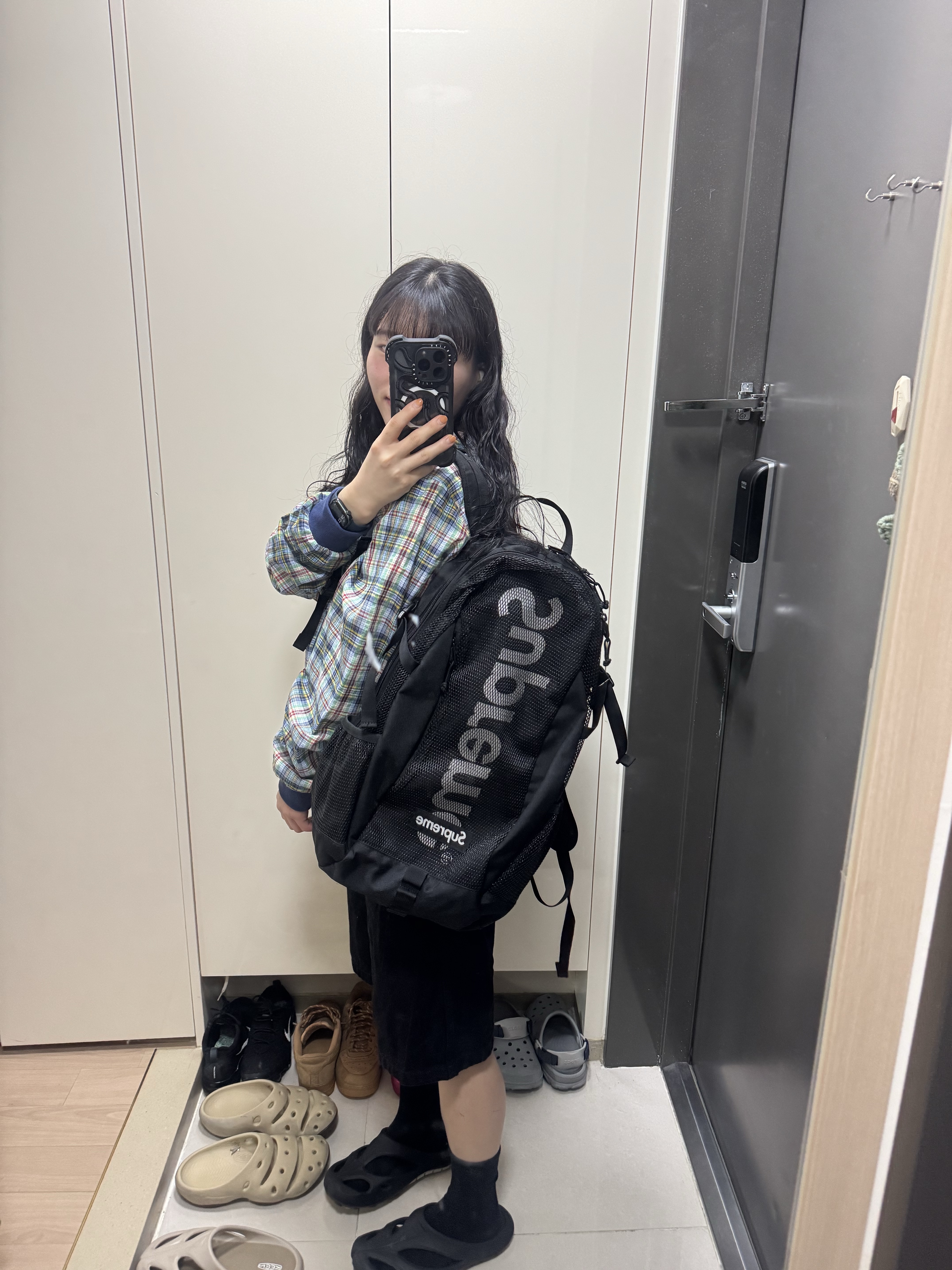 Supreme Backpack Black - 20SS 착용 스타일 - 2