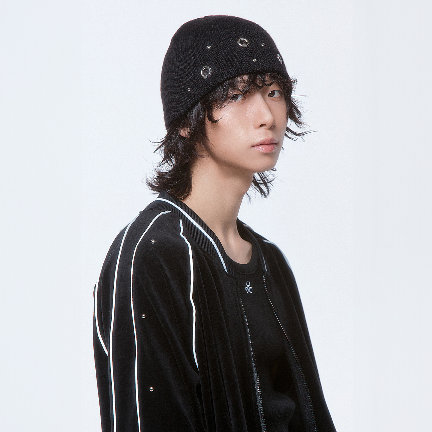 디오스피스 벨로아 스타디움 자켓 블랙(DAUSPICE Velour Stadium Jacket Black) - 4