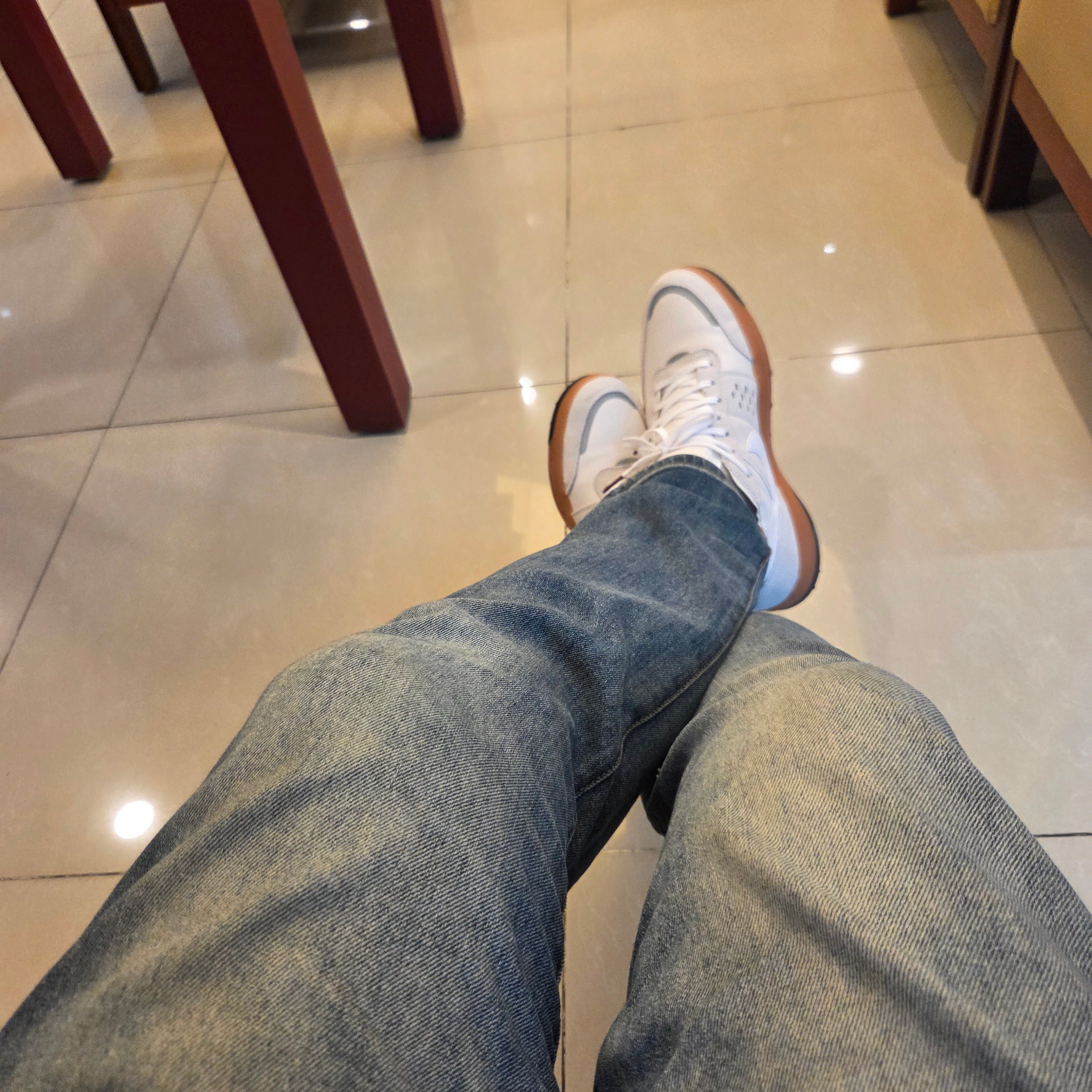 Nike C1TY Vast Grey Phantom 착용 스타일