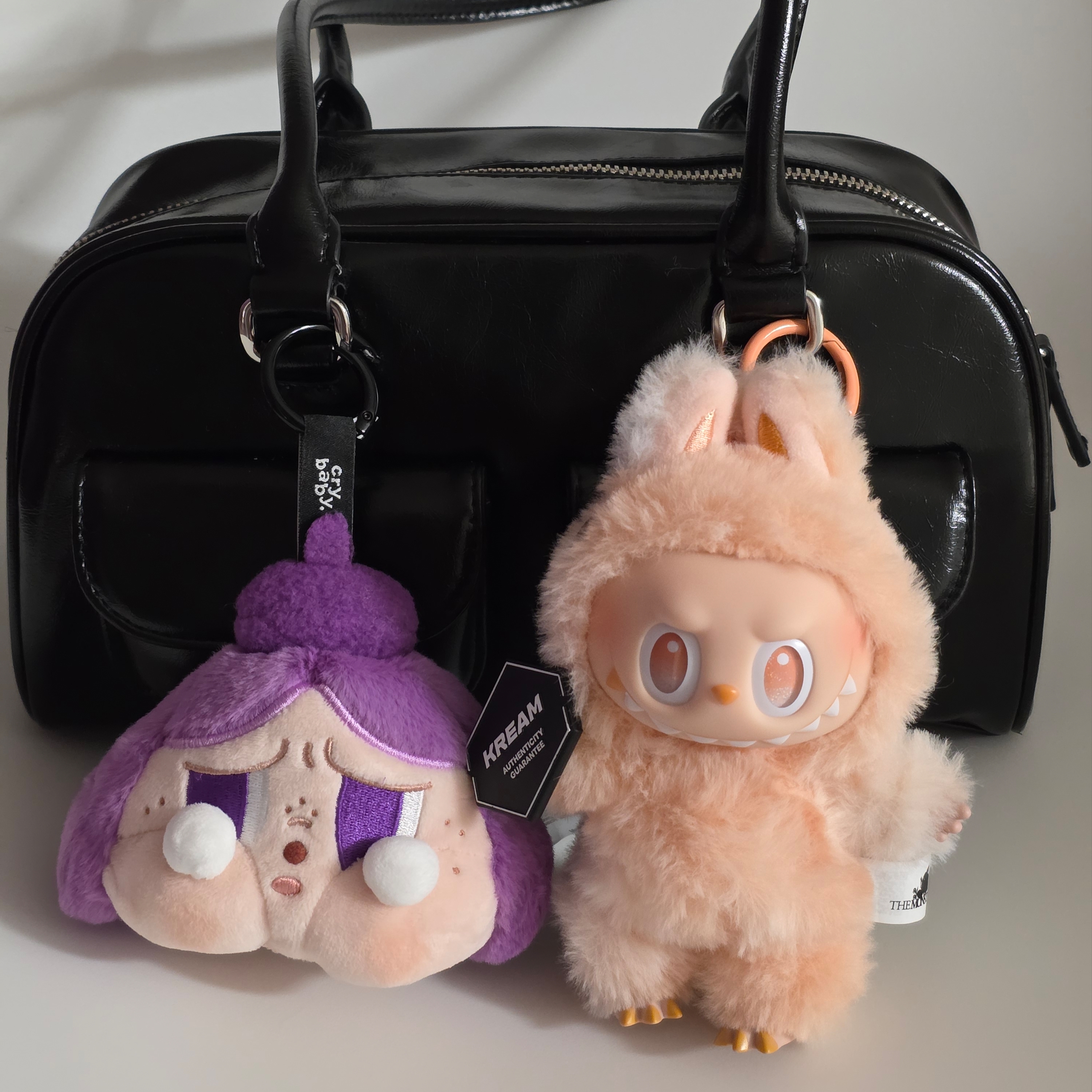 Pop Mart Crybaby Cheer Up, Baby! Series Plush Pendant Purple (Opened Case), Pop Mart Labubu The Monsters Highlight Series Happiness Keyring (Opened Case) 착용 스타일