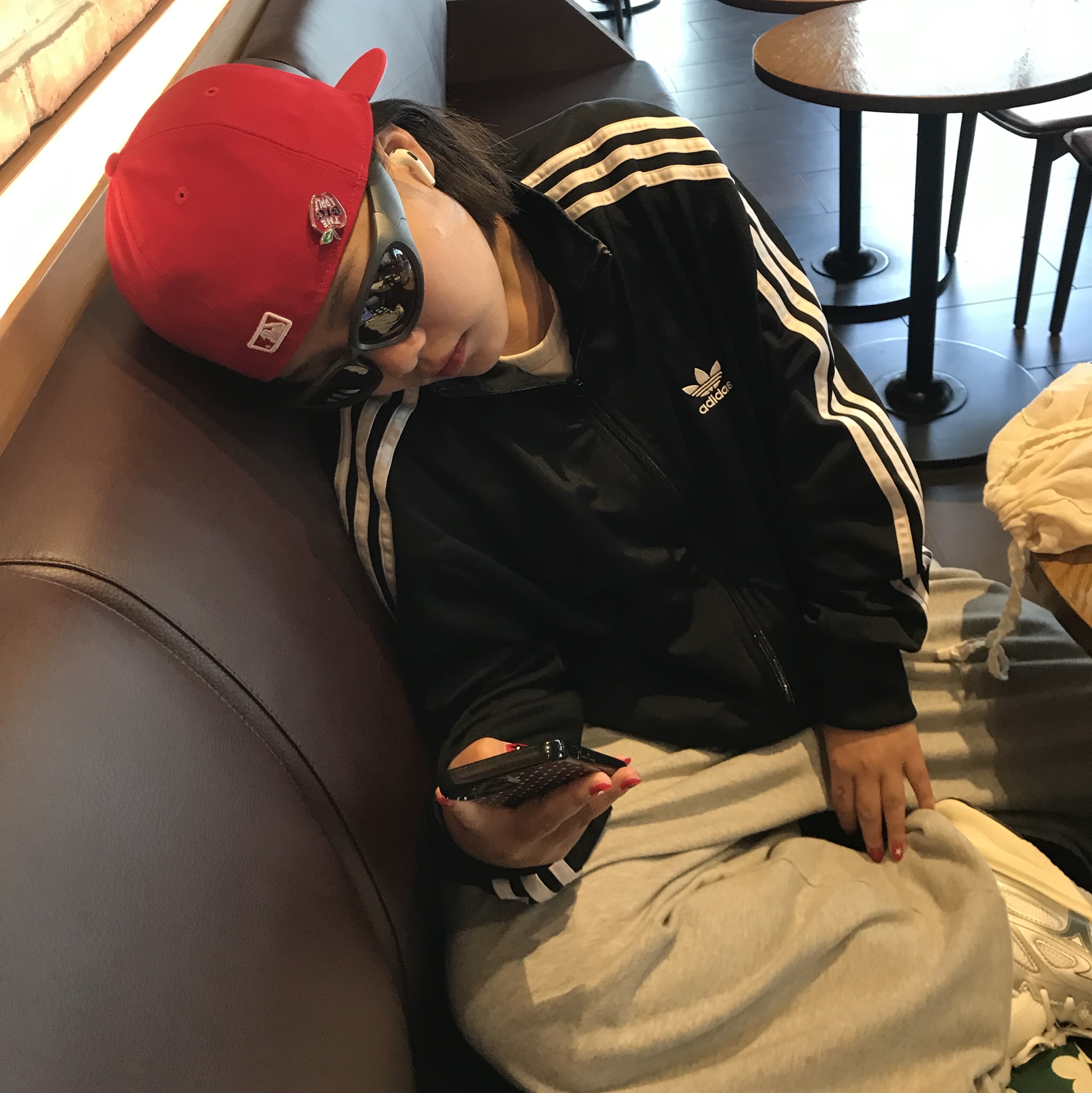 Adidas Adicolor Classic Beckenbauer Track Top Black - KR Sizing, New Era 59Fifty MLB Authentic New York Yankees Game Navy 착용 스타일 - 2