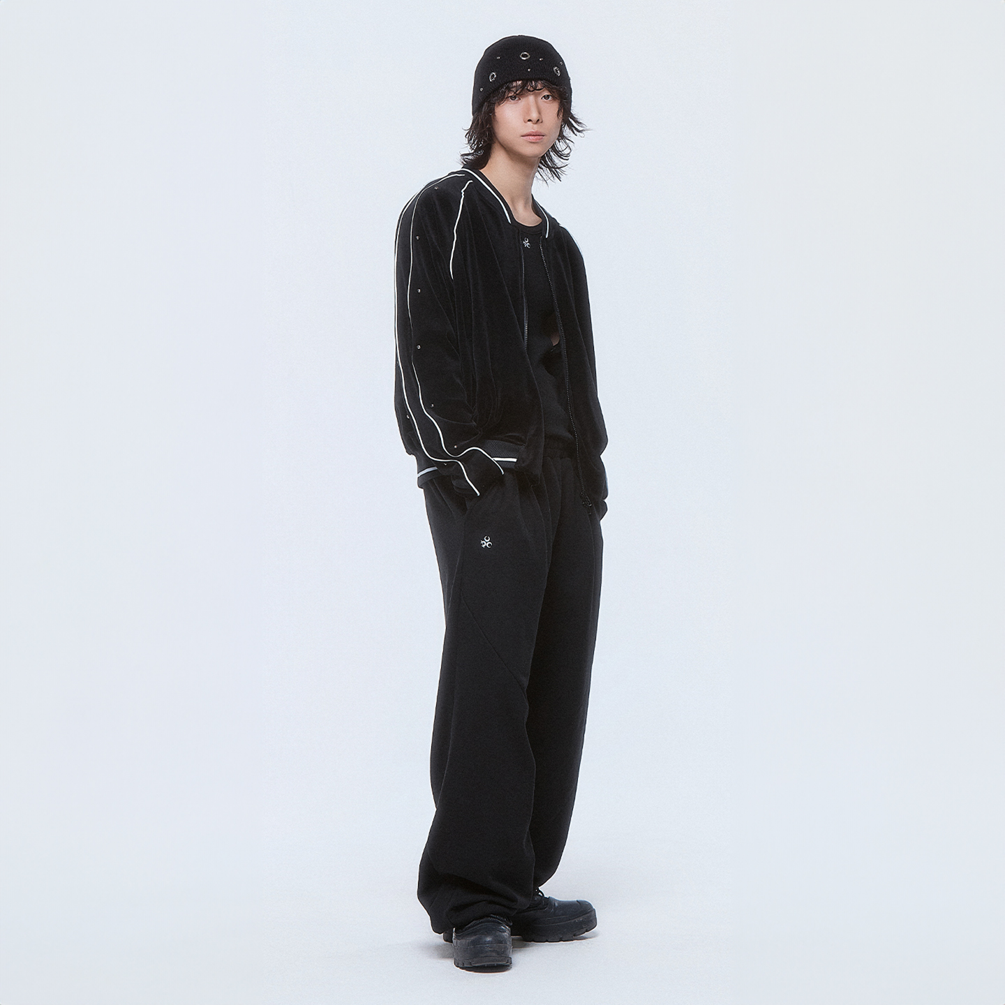 디오스피스 벨로아 스타디움 자켓 블랙(DAUSPICE Velour Stadium Jacket Black) - 5