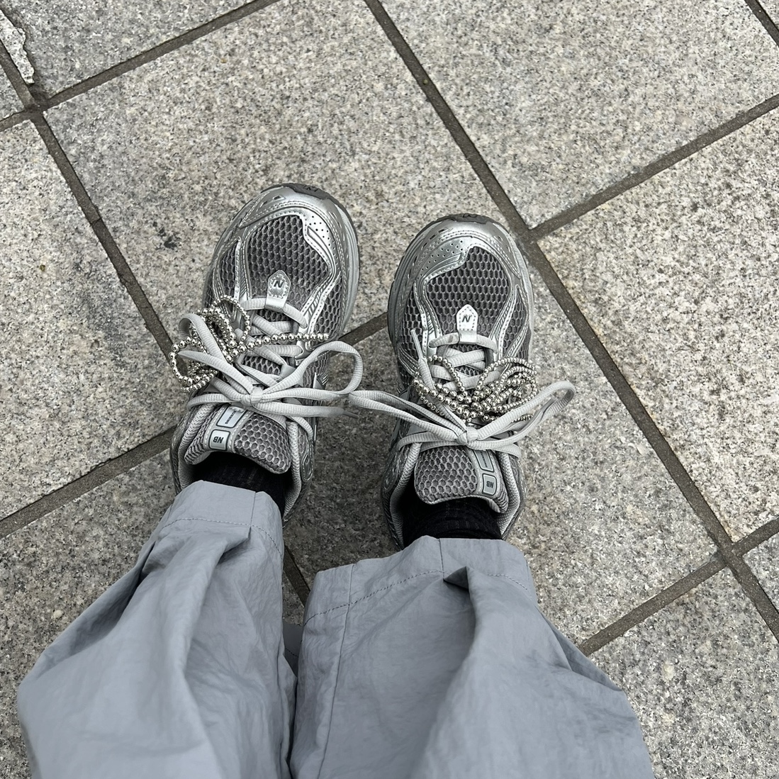 New Balance 1906R Harbor Grey Silver Metalic 착용 스타일