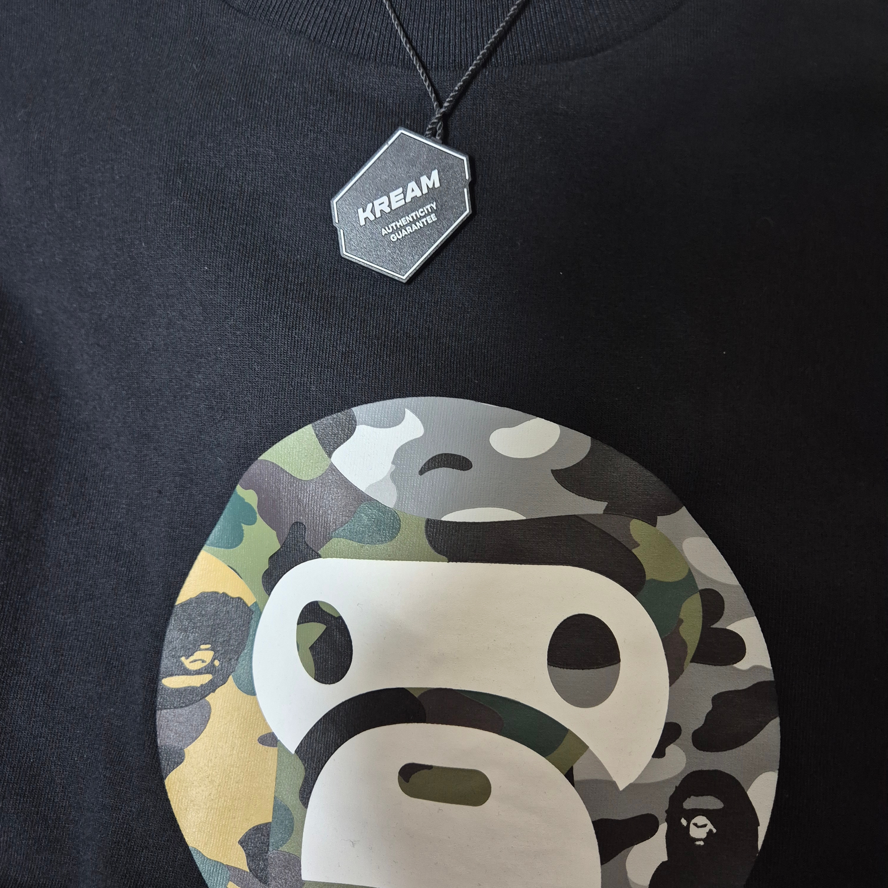 BAPE 1st Camo Crazy Baby Milo L/S T-Shirt Black 착용 스타일
