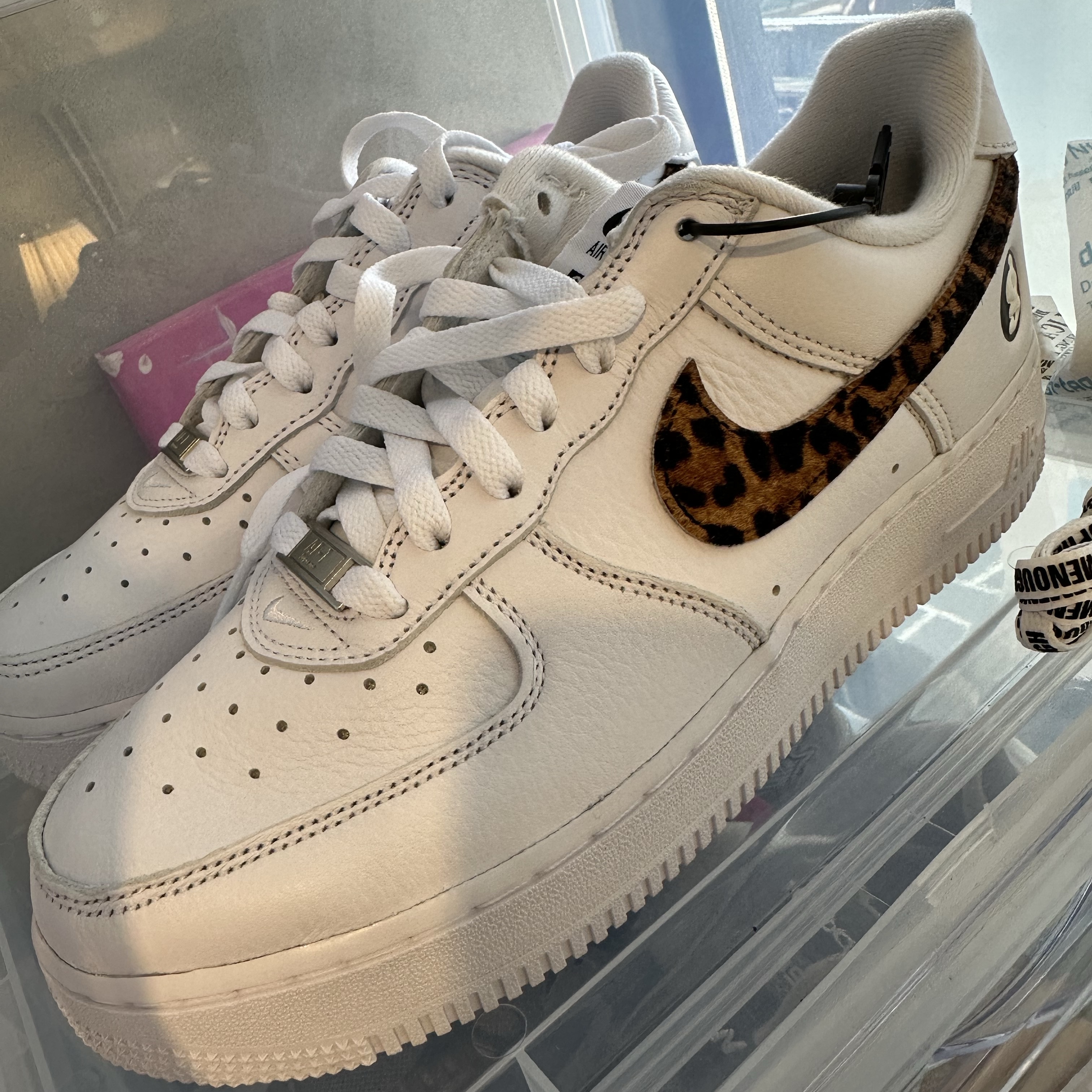 Nike x Supreme x GOODENOUGH Air Force 1 Low White - 25SS 착용 스타일