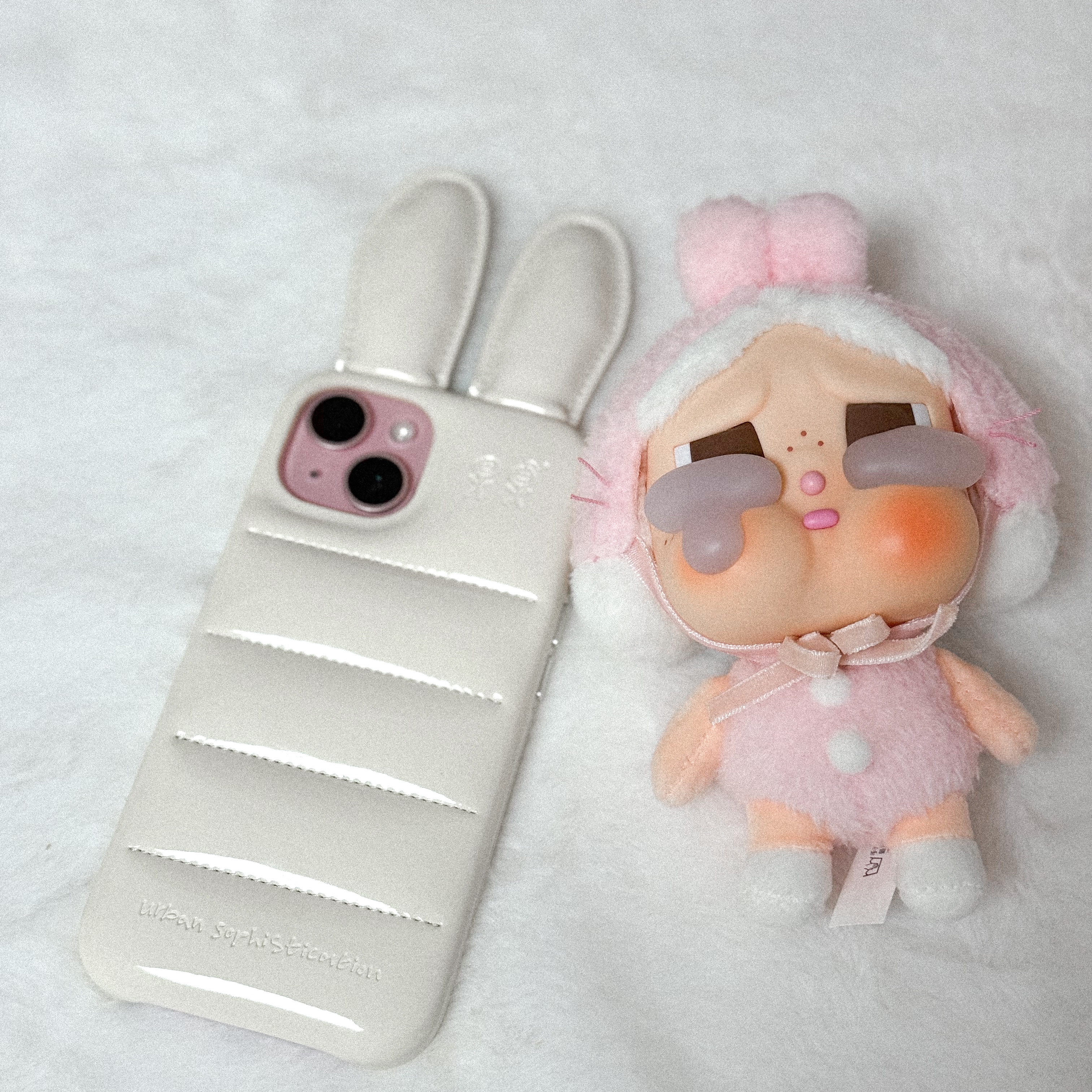 Pop Mart Crybaby Crying Again Series Plush Keyring I'll Give You All My Love (Opened Case) 착용 스타일
