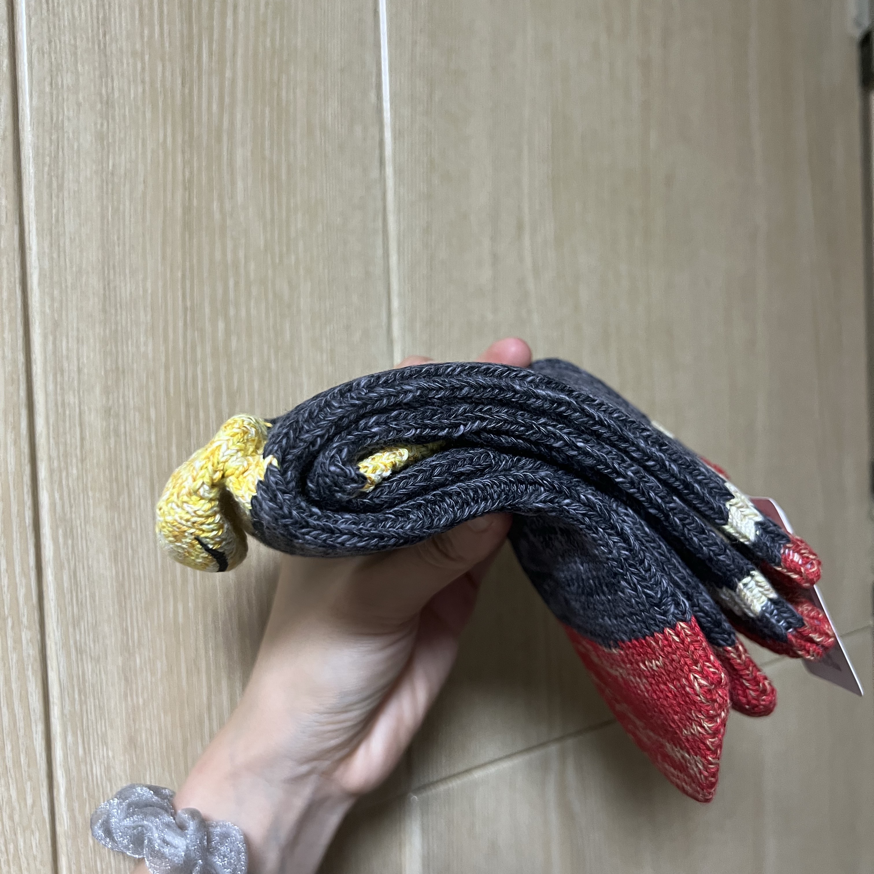 Kapital 60 Pieces Ivy Rainbowy Happy Heel Socks Navy 착용 스타일 - 2