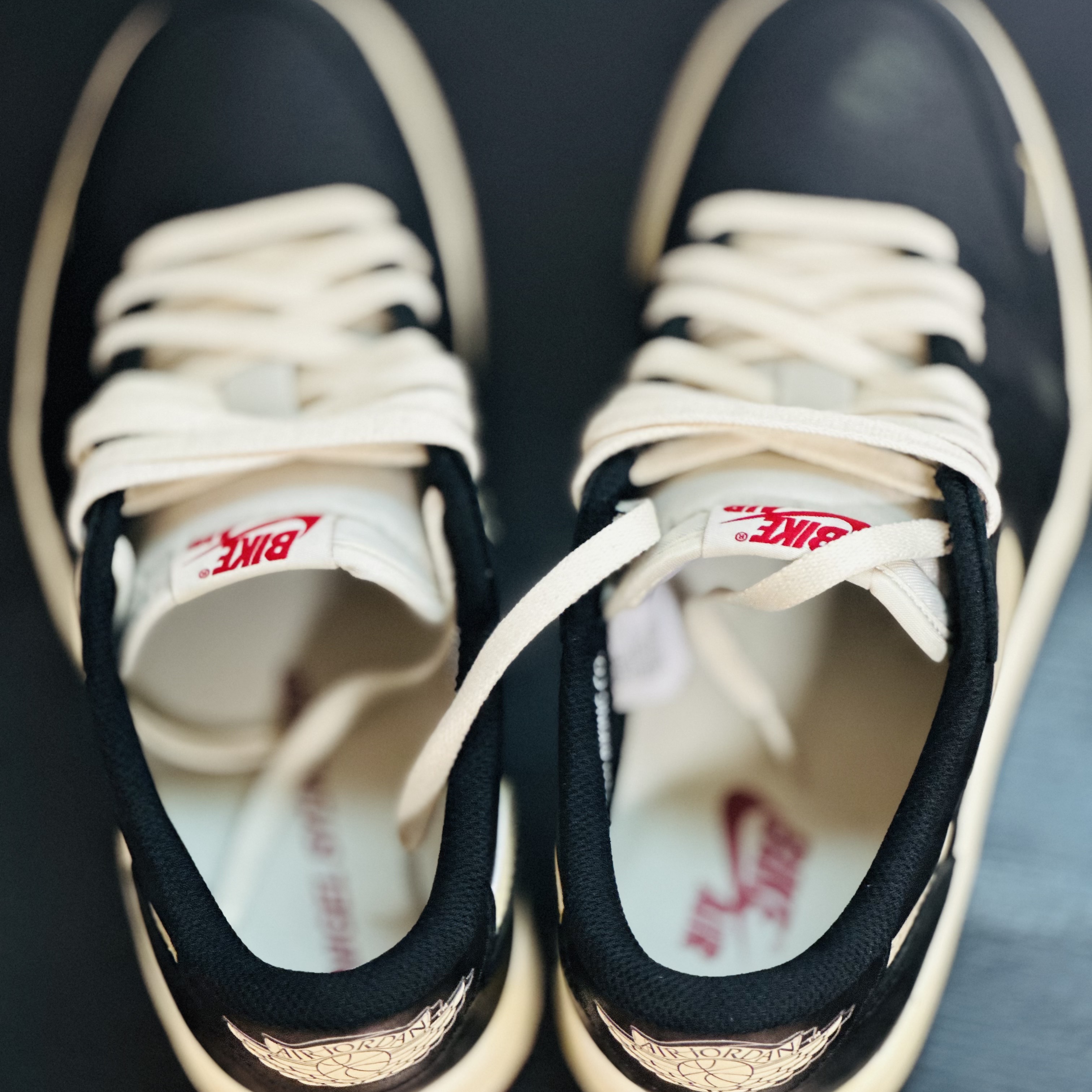 Jordan 1 x Nigel Sylvester Retro Low OG Better With Time 착용 스타일 - 1