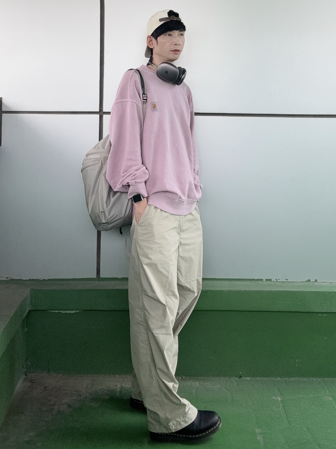 Dr. Martens 1461 Ambassador Black, Uniqlo C Wide Parachute Pants Beige - KR 착용 스타일 - 1