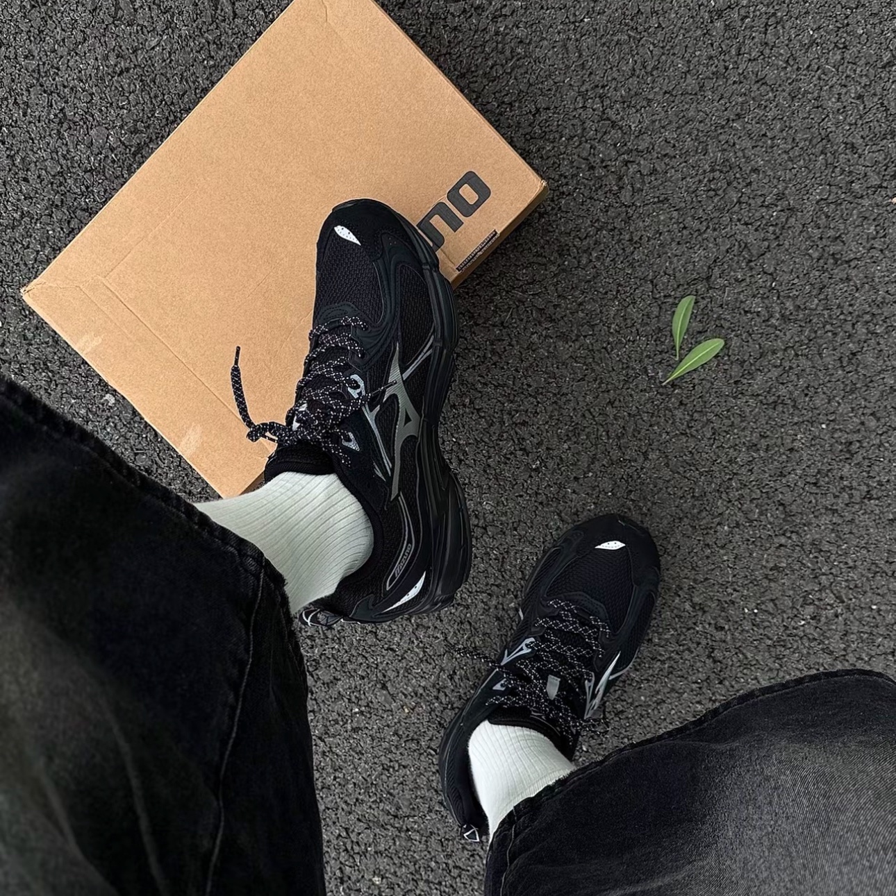Mizuno Speed 10S Black White 착용 스타일