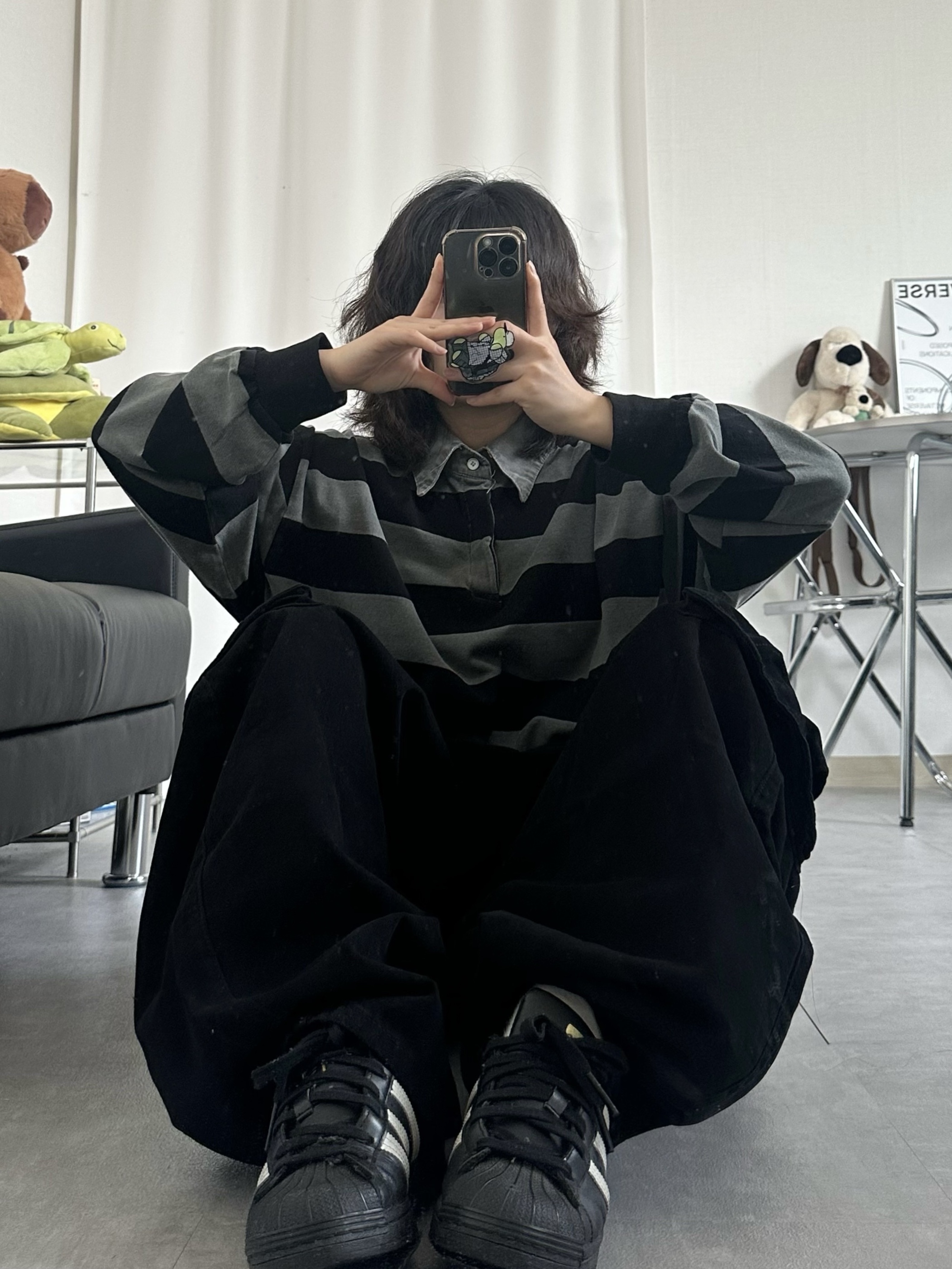 Carhartt Canvas Cap Black, Adidas Superstar Core Black White 착용 스타일 - 3