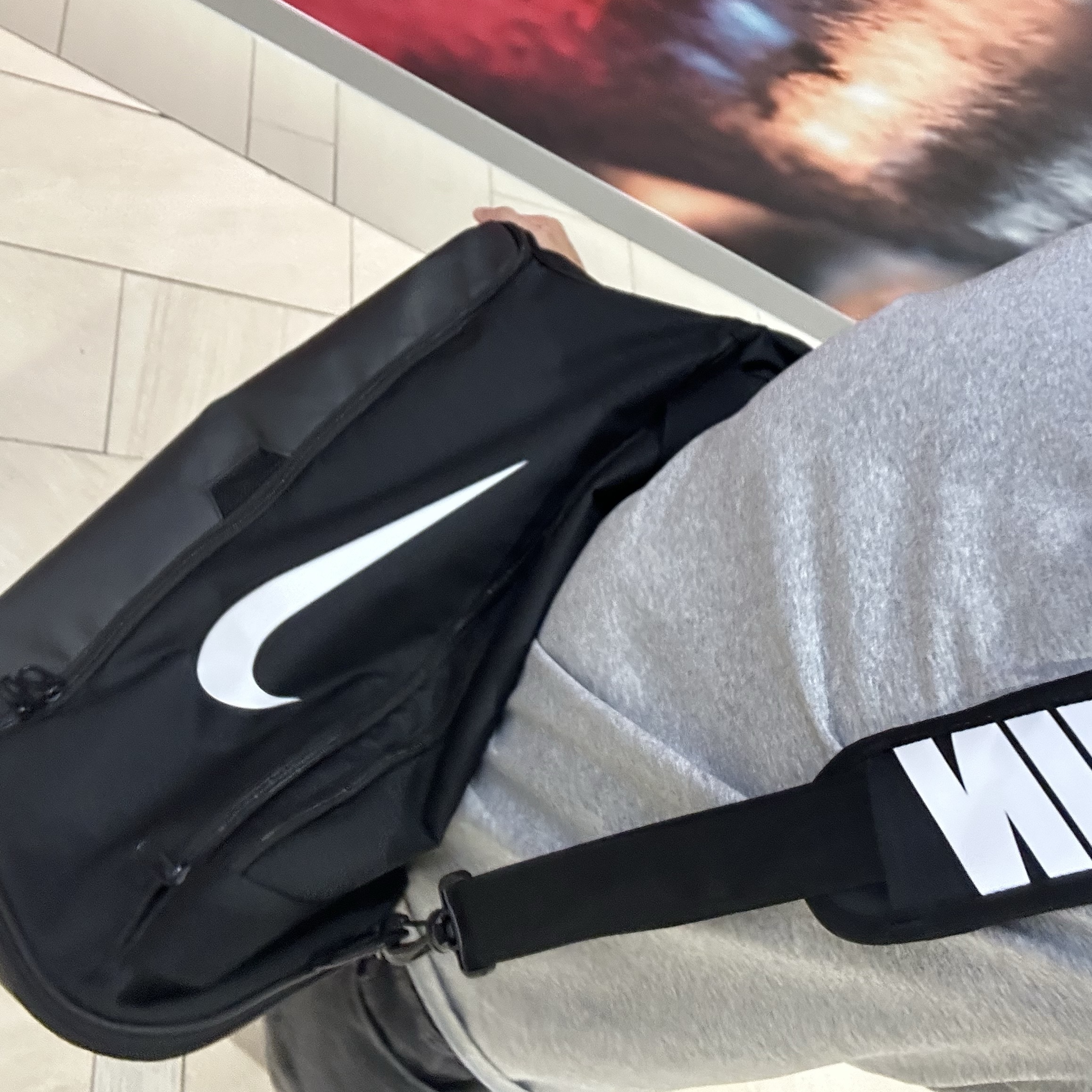 Nike Brasilia 9.5 Training Duffle Bag Medium 60L Black 착용 스타일 - 1