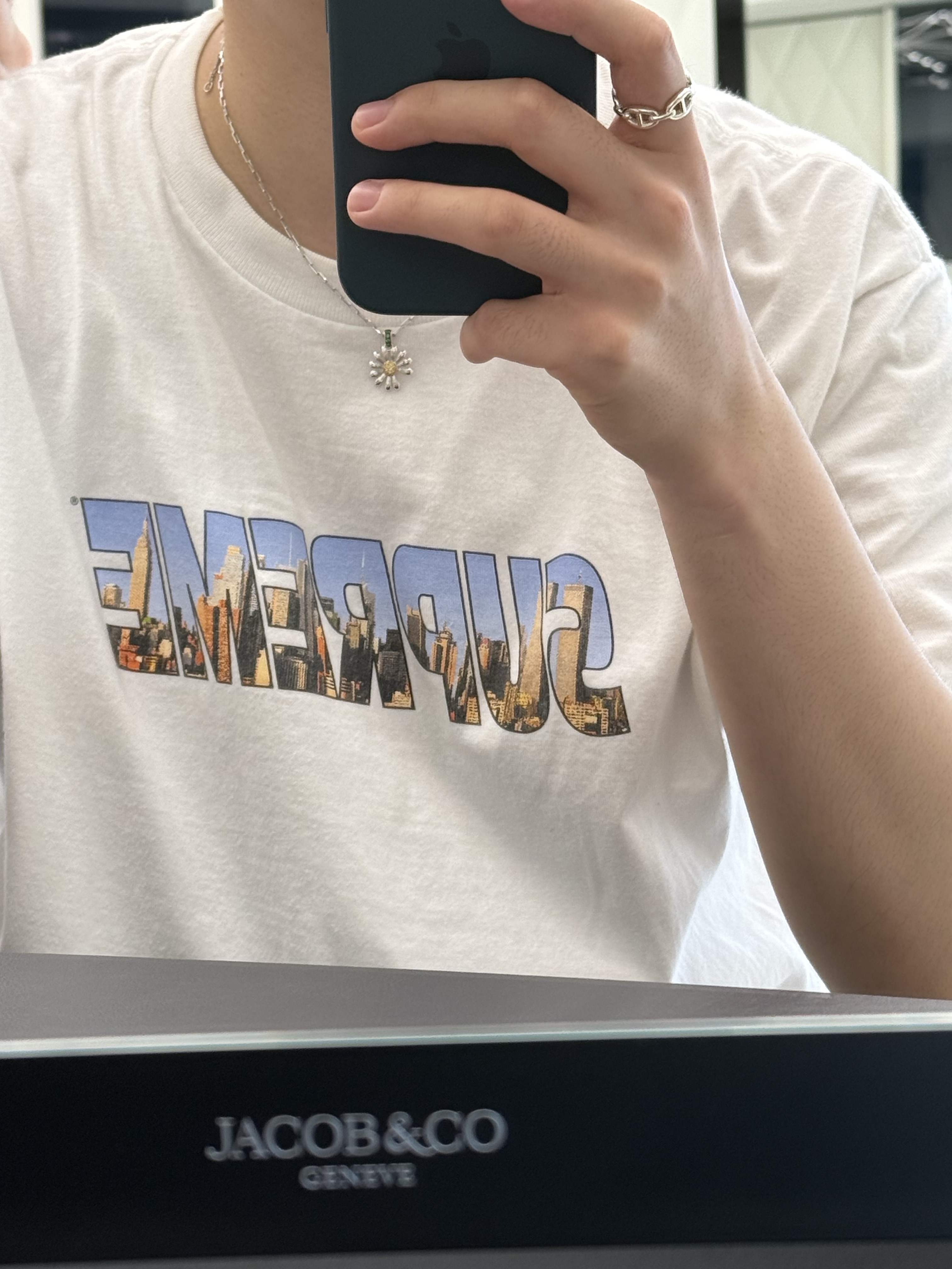 Jacob & Co x Peaceminusone Pendant Sterling Silver & Yellow Gold, Supreme Gotham T-Shirt White - 23FW 착용 스타일