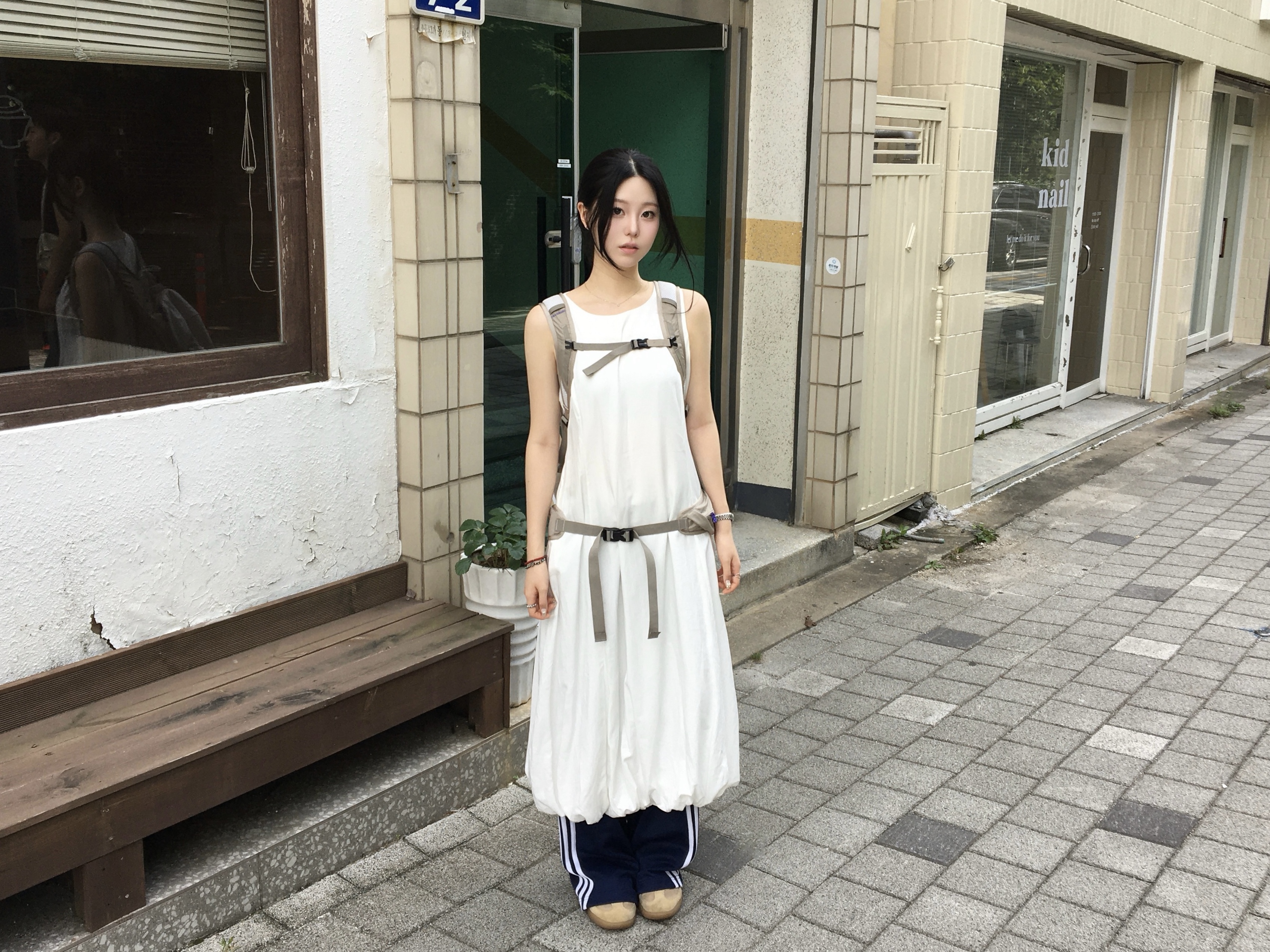 Adidas Adicolor Baggy Fit Firebird Track Pants Night Indigo - KR Sizing, Salomon Trailblazer 20 Vintage Khaki Glacier Grey 착용 스타일 - 1