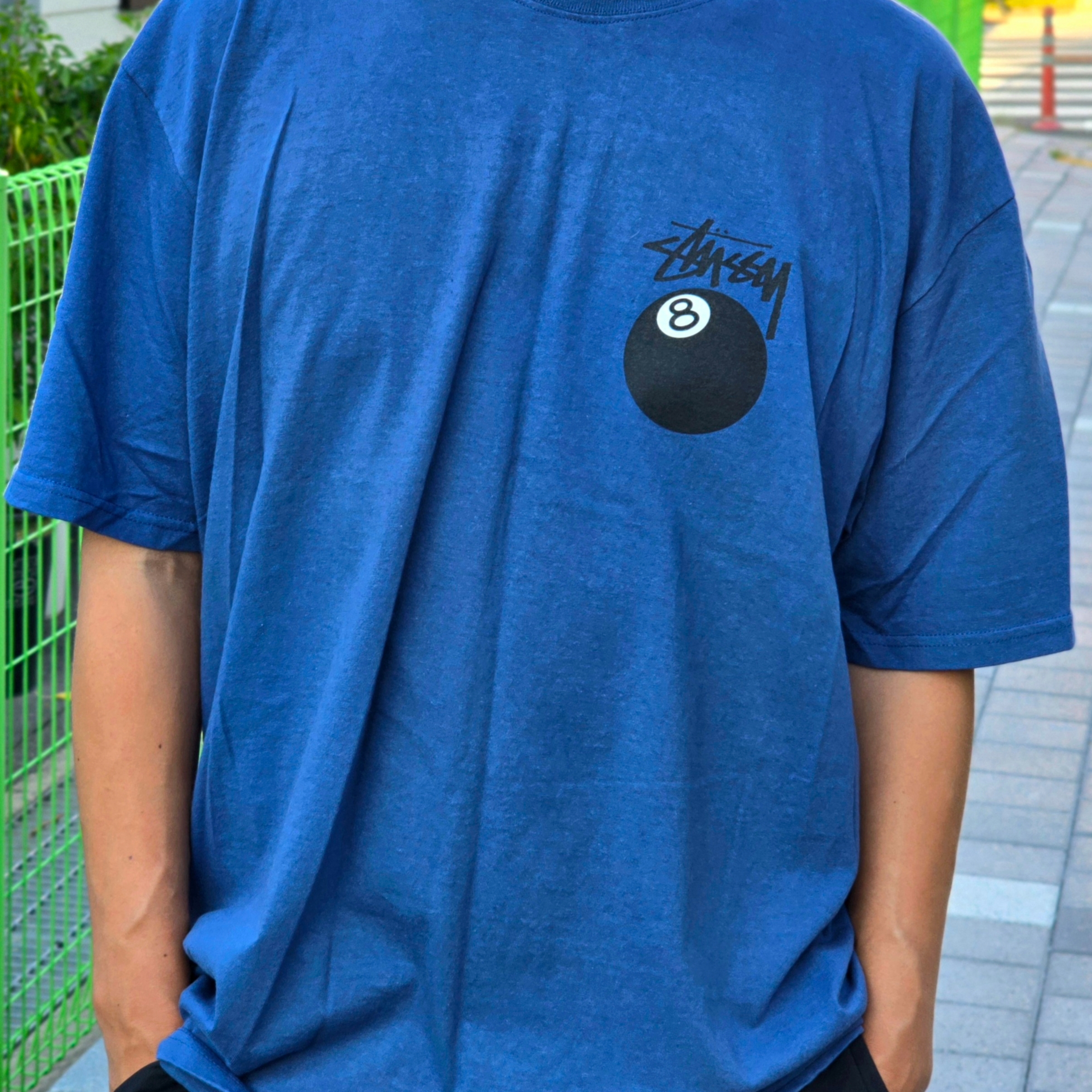 Stussy 8 Ball T-Shirt Midnight - 22SS 착용 스타일 - 1