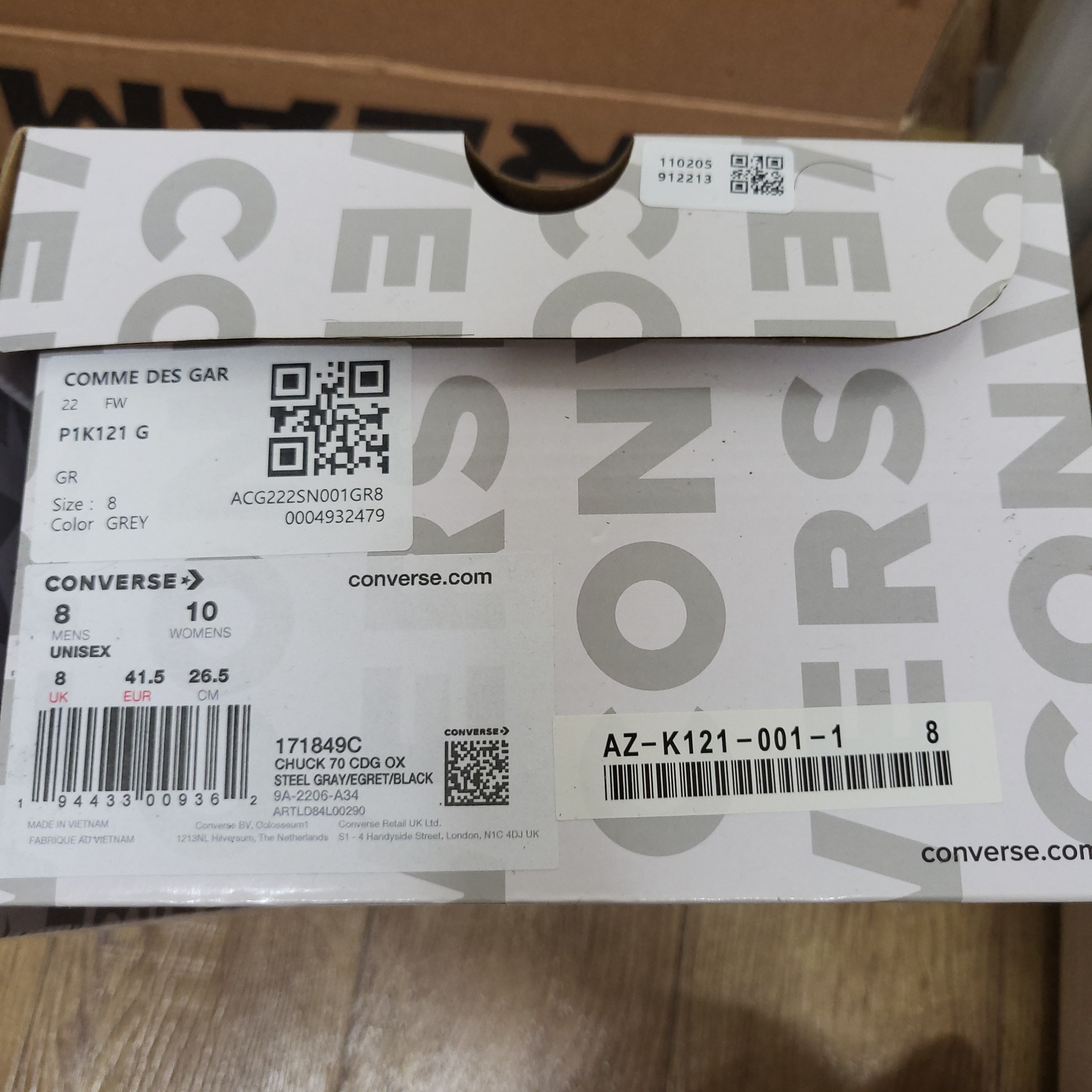 Converse x Play Comme des Garcons Chuck 70 Ox Multi Heart Black, Converse x Play Comme des Garcons Chuck 70 Ox Steel Gray 착용 스타일 - 3
