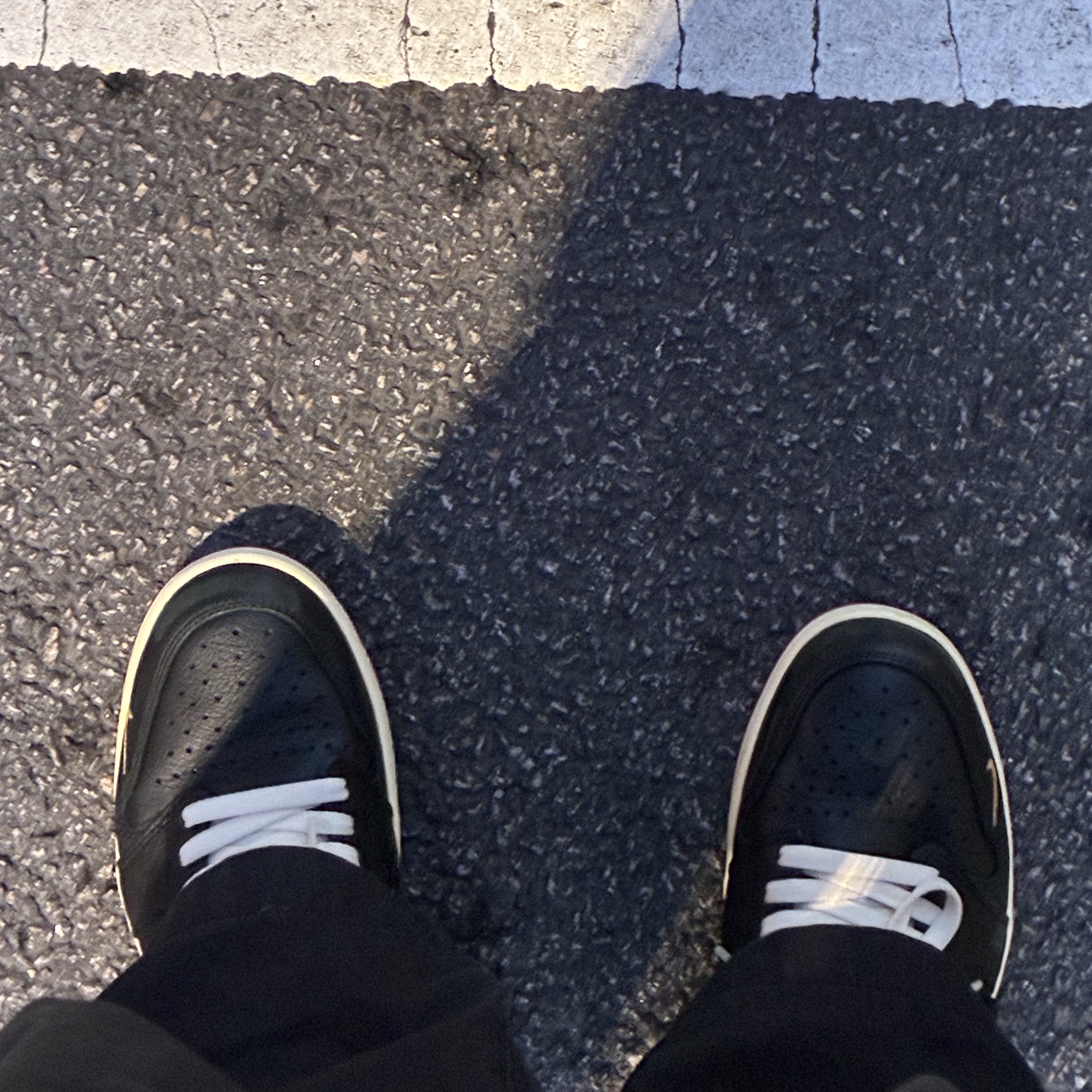 Jordan 1 x Nigel Sylvester Retro Low OG Better With Time 착용 스타일 - 1