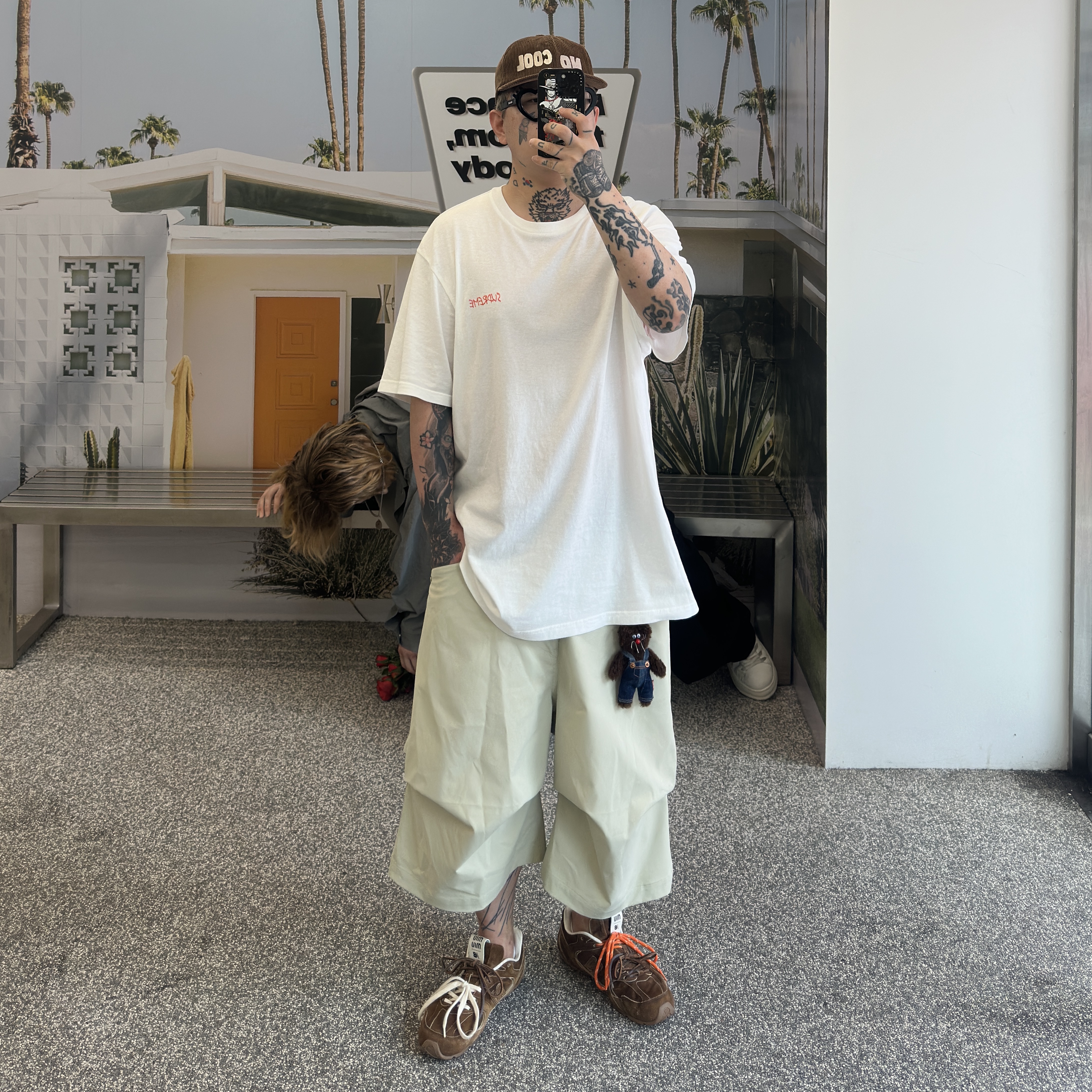 (W) New Balance x Miu Miu 530 Suede Mesh Sneakers Cinnamon, Supreme Zodiac S/S Top White - 25SS 착용 스타일 - 1