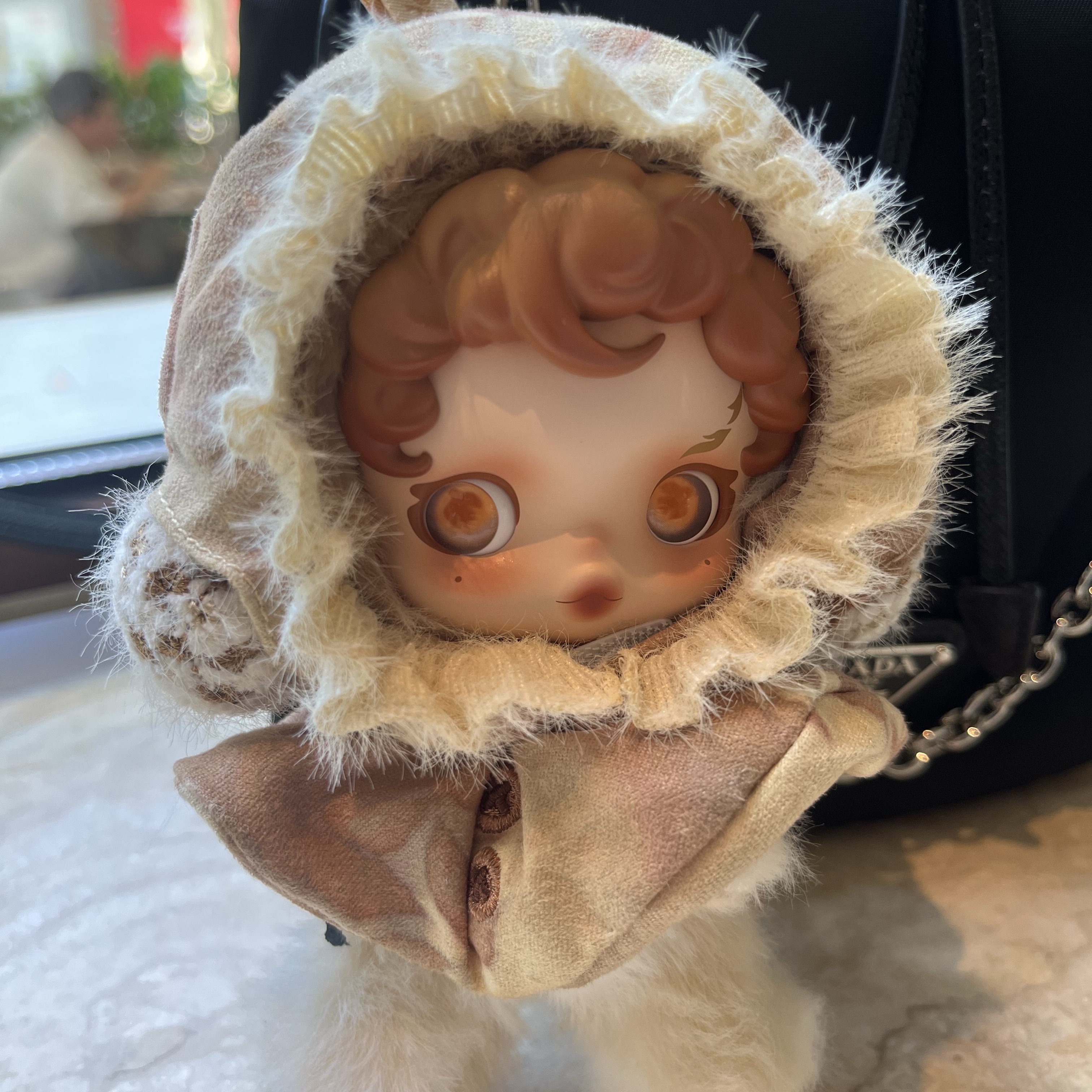 Pop Mart Skullpanda L’Impressionnisme Series Plush Doll Amber (Opened Case) 착용 스타일