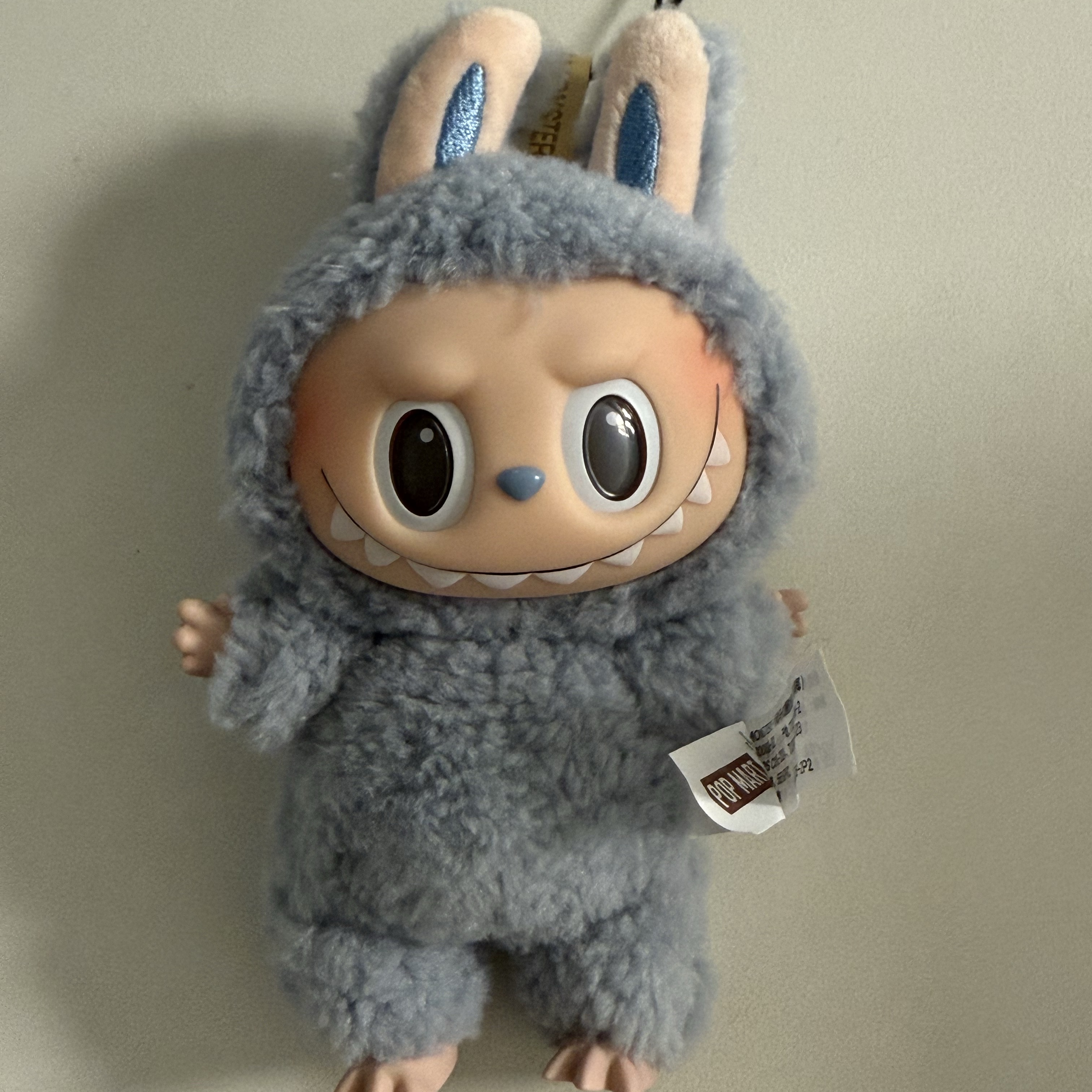 Pop Mart Labubu The Monsters Labubu Tasty Macarons Series Sea Salt Coconut Keyring (Opened Case) 착용 스타일 - 1