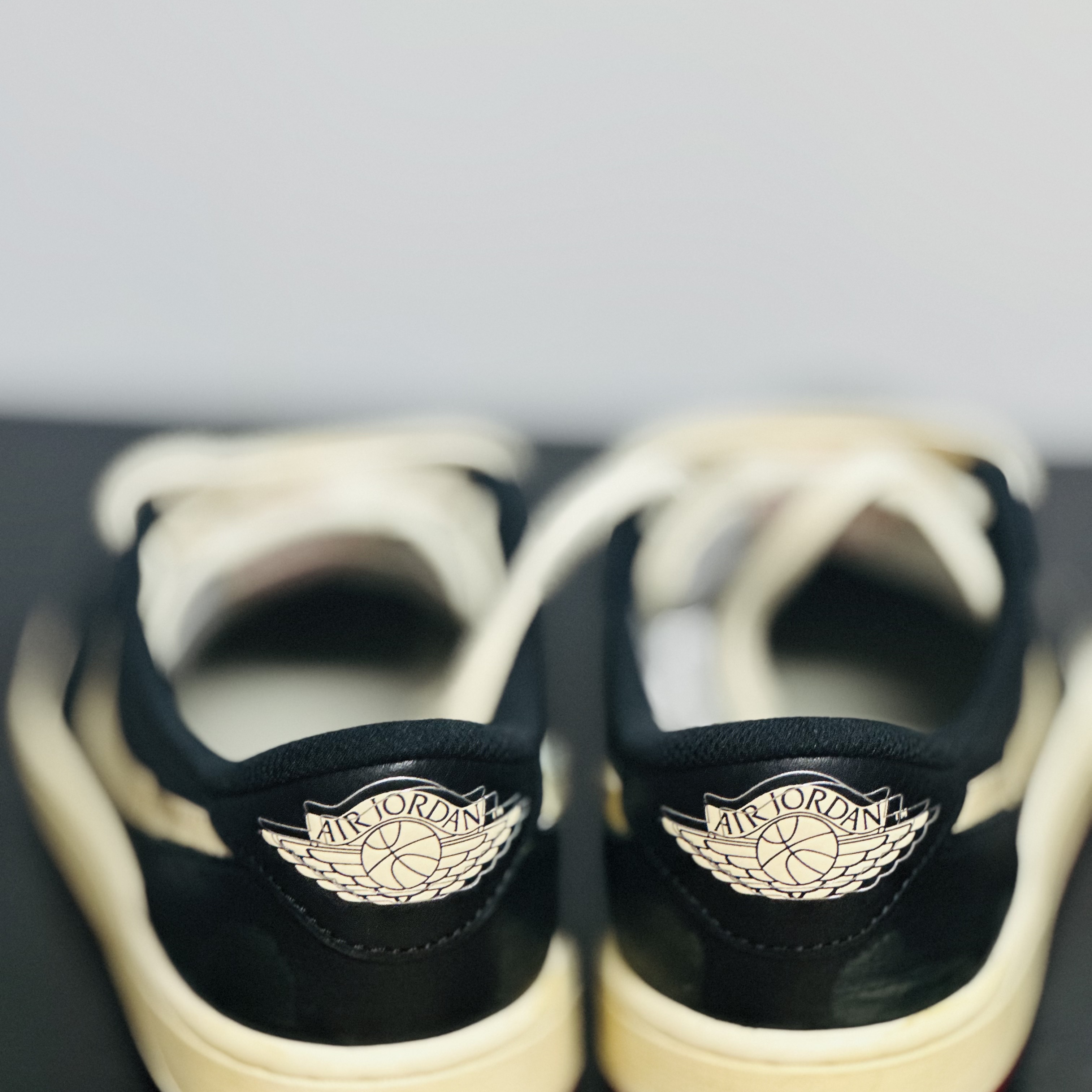 Jordan 1 x Nigel Sylvester Retro Low OG Better With Time 착용 스타일 - 2