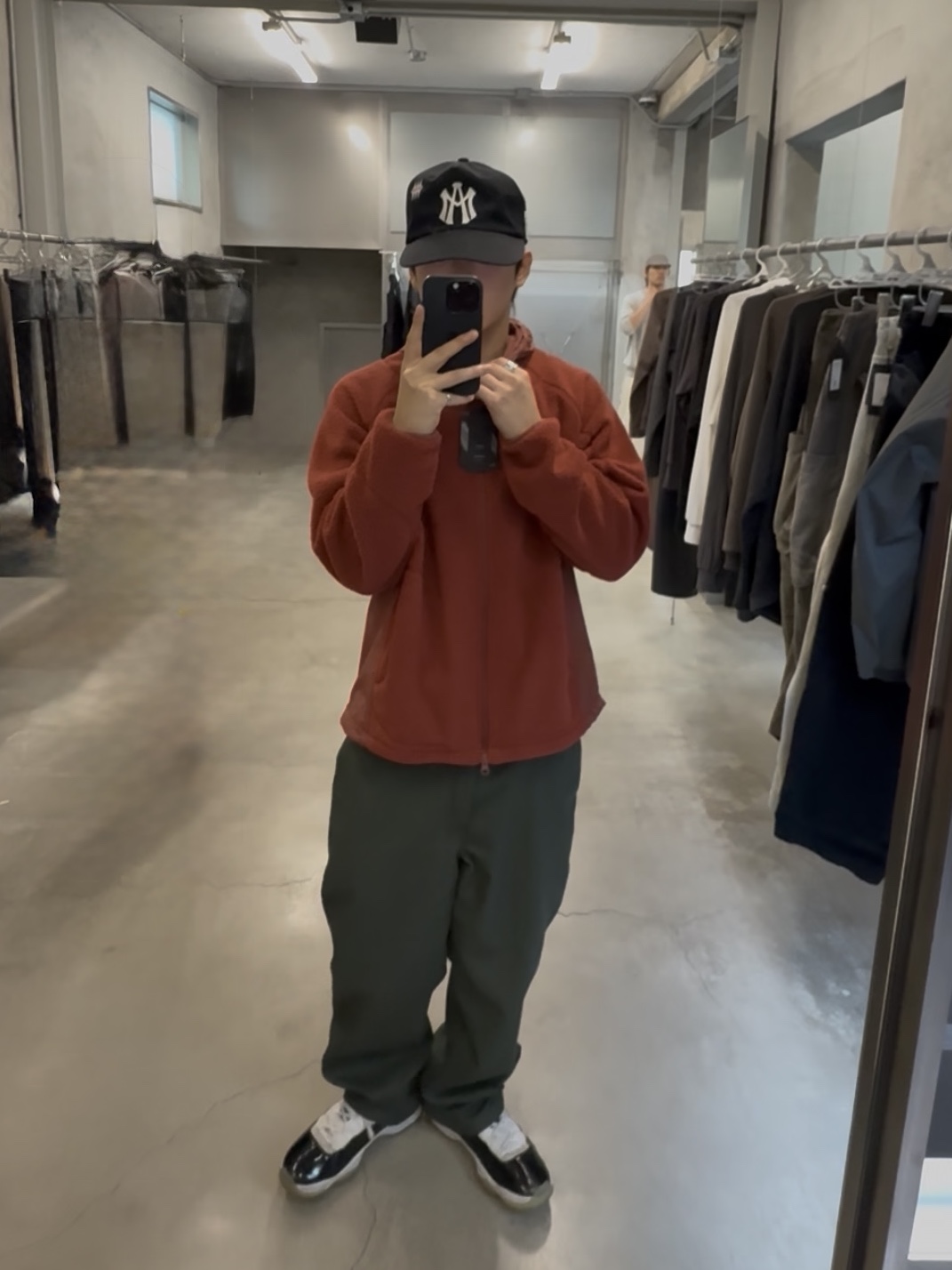 Sansan Gear Fleece Jacket Brick Red_25FW 착용 스타일 - 2