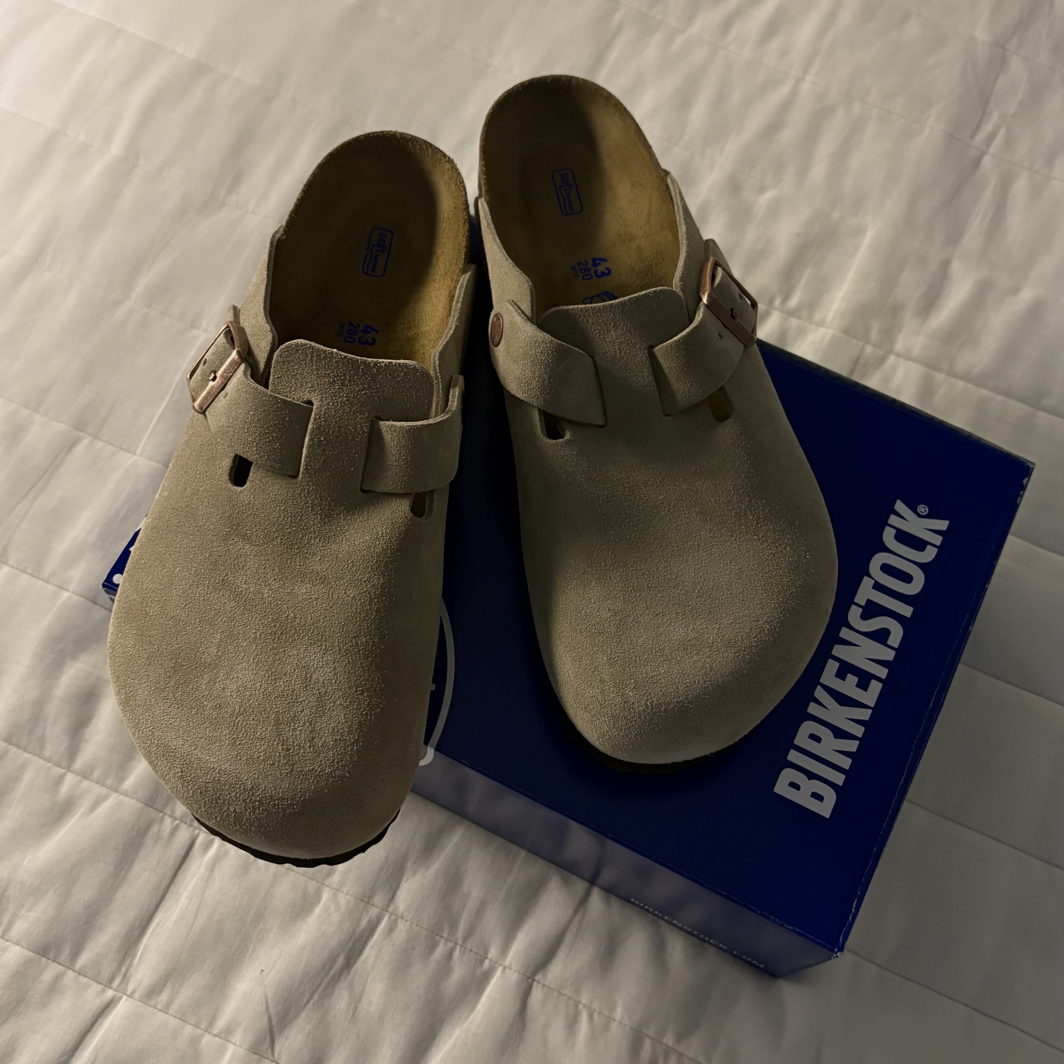 Birkenstock Boston Soft Footbed Taupe - Regular 착용 스타일
