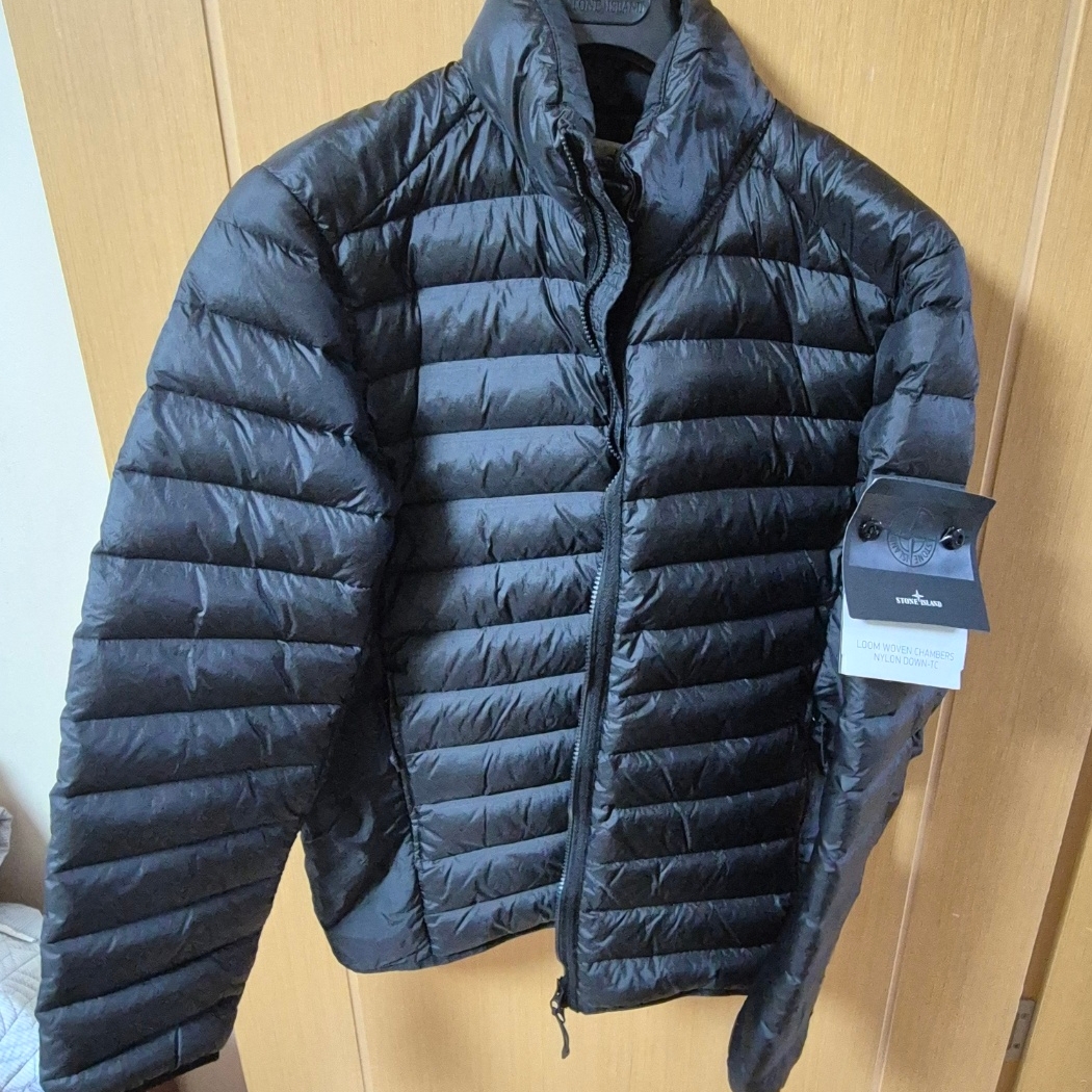 Stone Island 4100429 Loom Woven Chambers Nylon Down-TC Jacket with Anti-Drop Black - 25SS 착용 스타일
