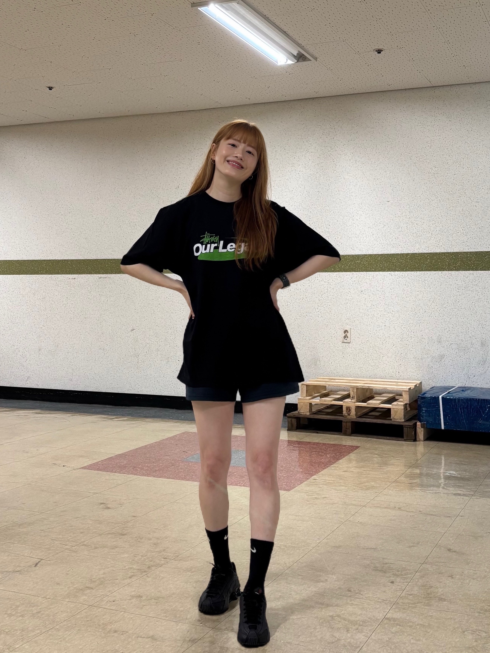 Stussy x Our Legacy Work Shop Swirl Pigment Dyed T-Shirt Black, (W) Nike Shox R4 Black 착용 스타일 - 4