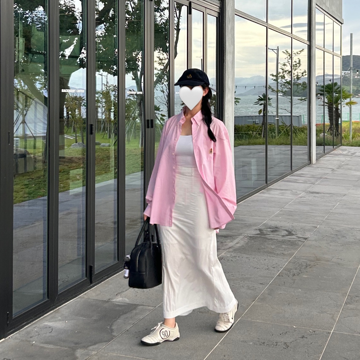 Heritage Floss Crest Typewriter Shirt Pink, Nike Total 90 III SP Light Orewood Brown Black 착용 스타일 - 3