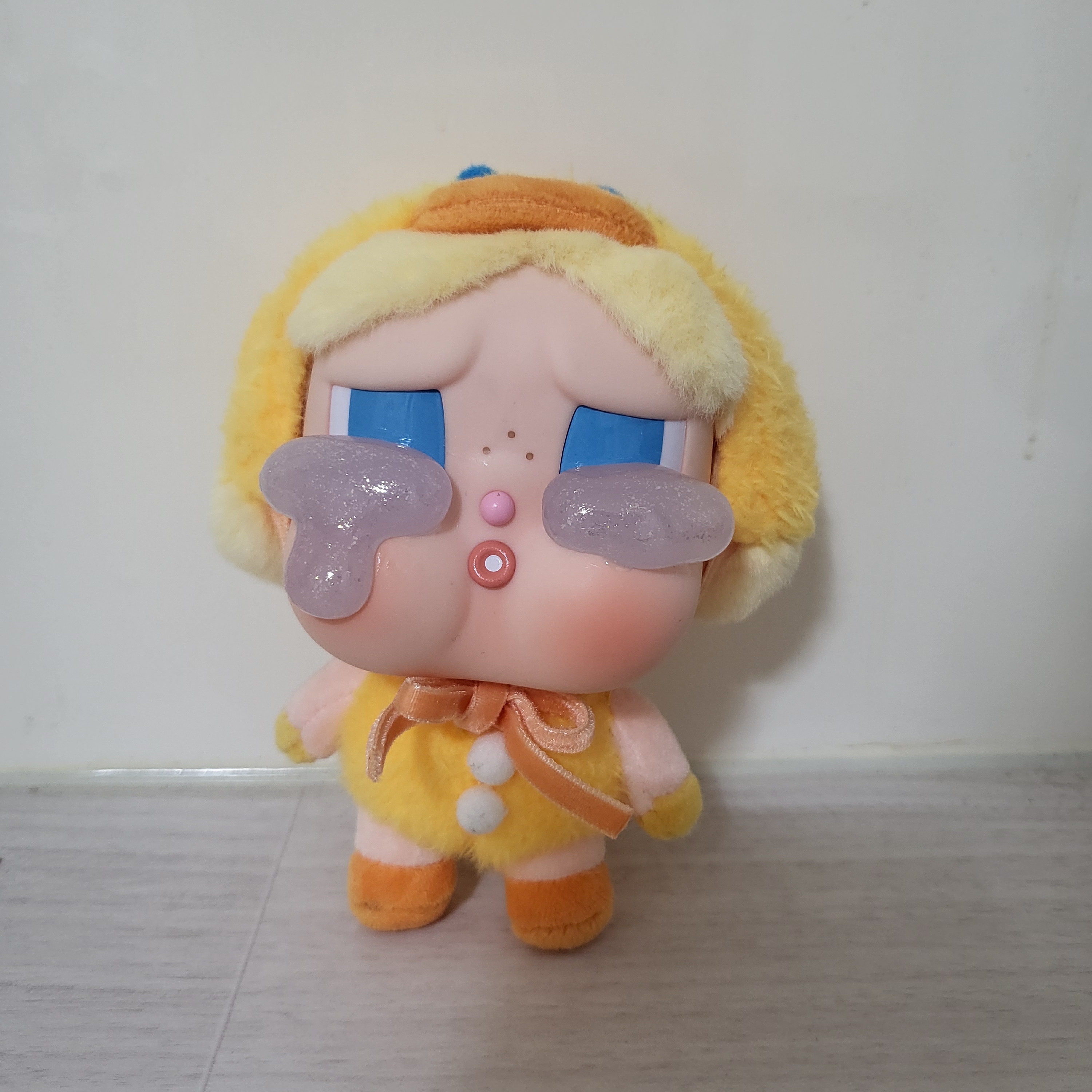 Pop Mart Crybaby Crying Again Series Plush Keyring Sealed Case (1 Blind Box) 착용 스타일