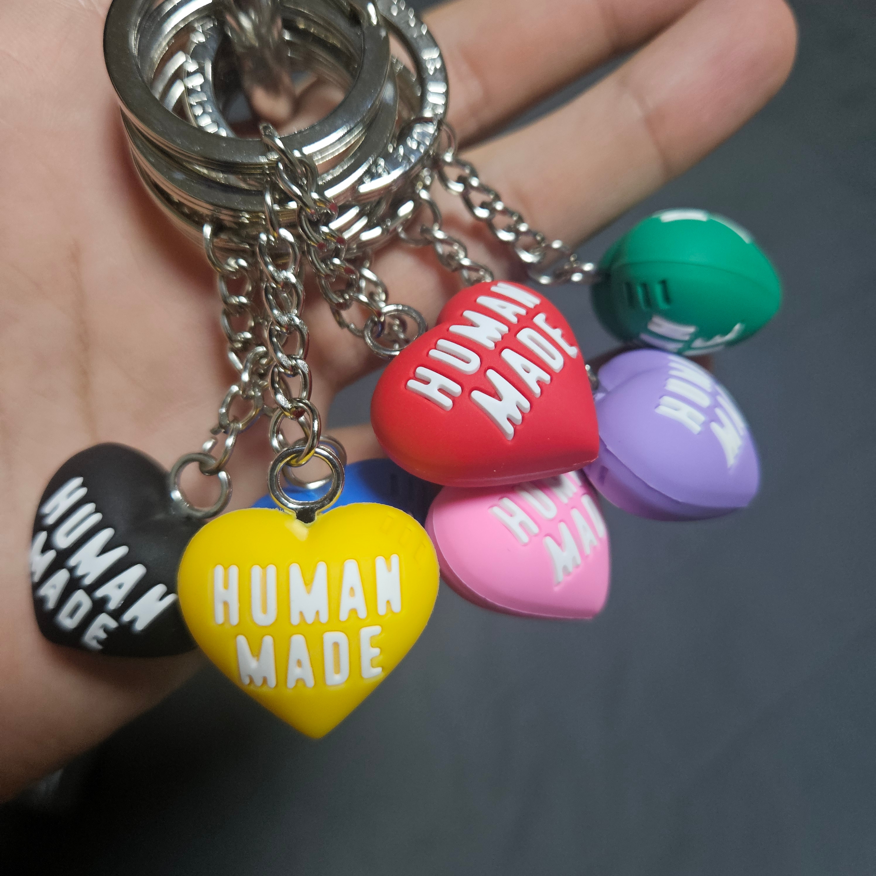 Human Made Heart Rubber Keychain Black, Human Made Heart Rubber Keychain Purple 착용 스타일