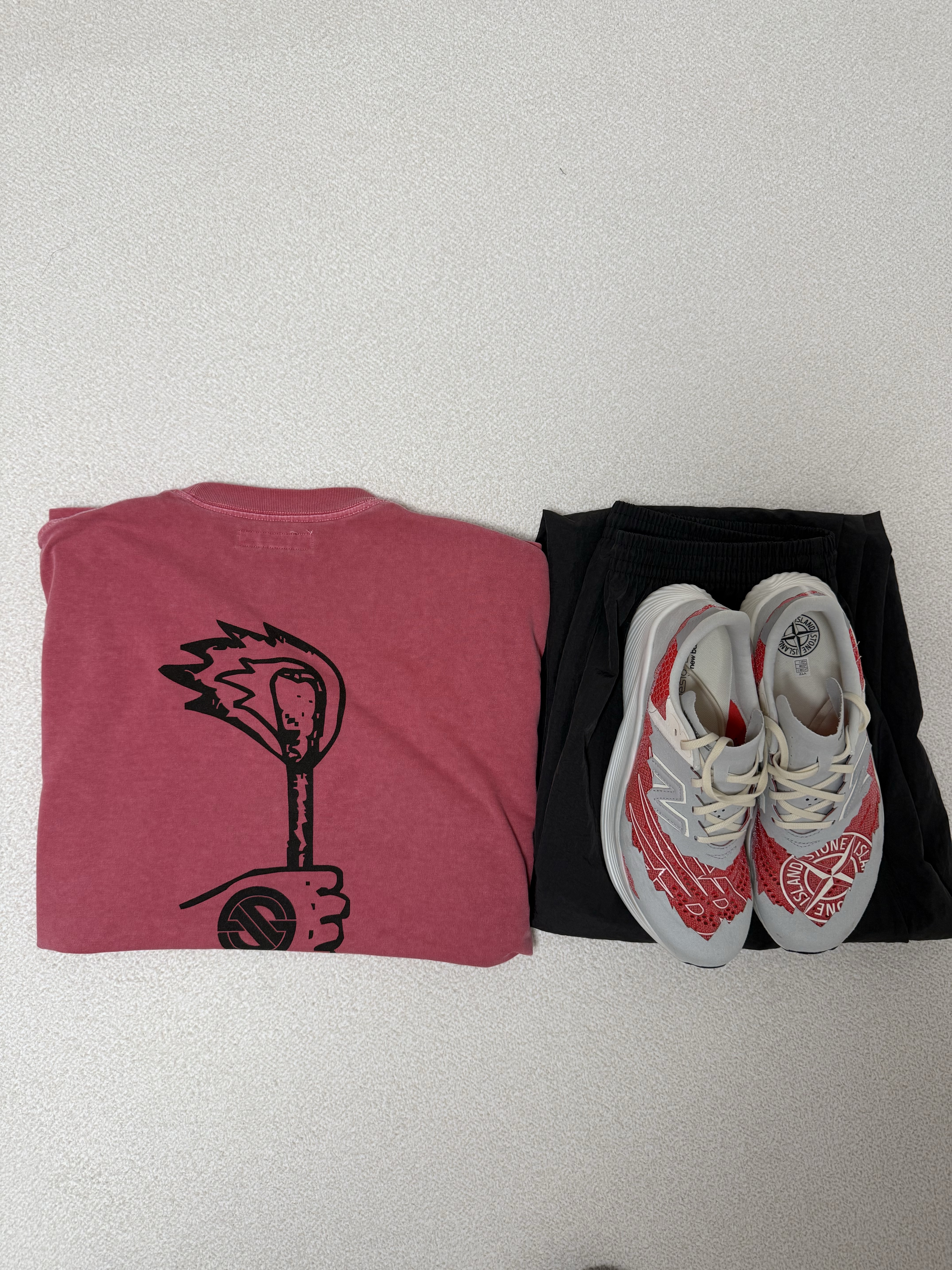 New Balance x Stone Island x Tokyo Design Studio FuelCell RC Elite v2 SI Red 착용 스타일 - 1