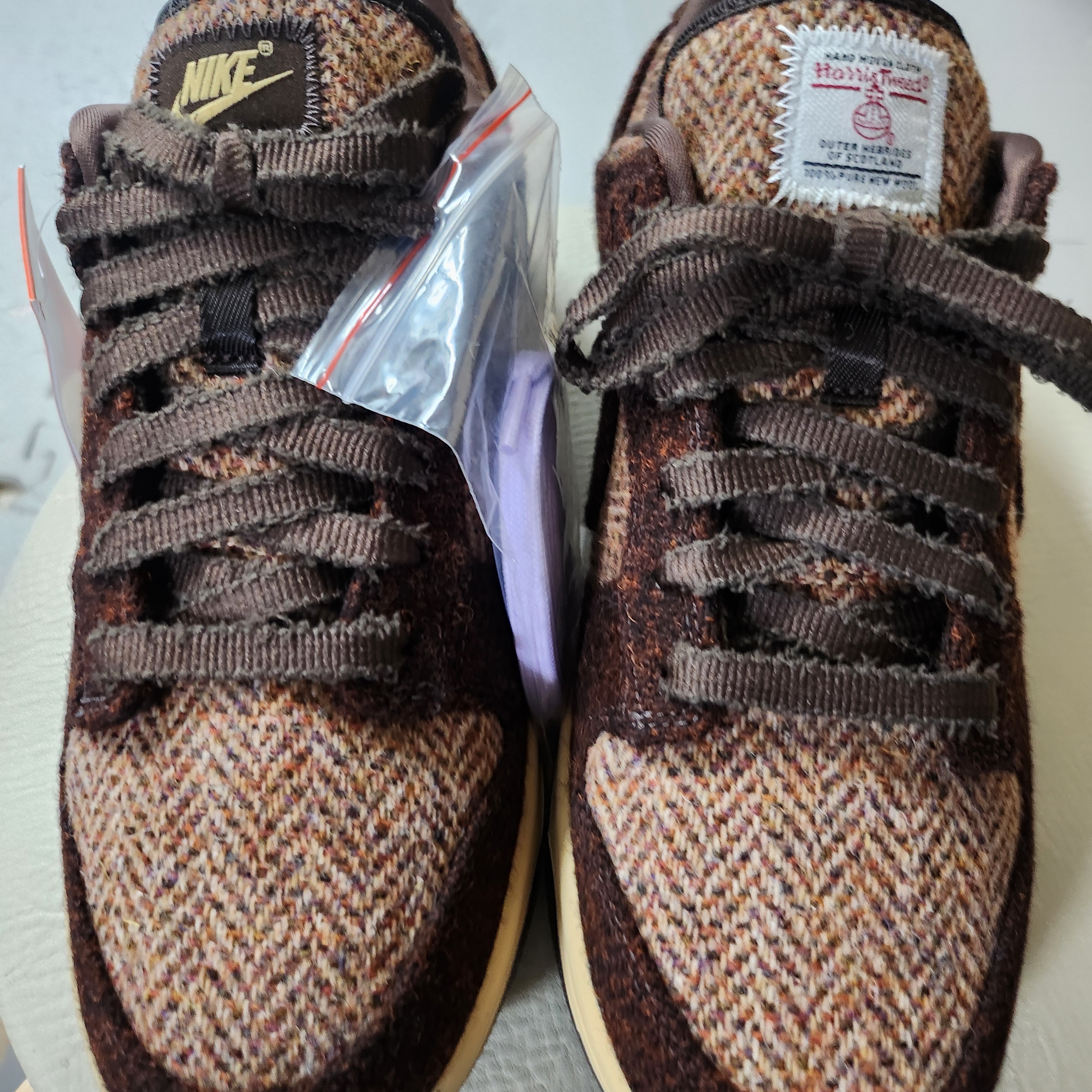 (W) Nike x Harris Tweed Dunk Low Sesame and Violet Mist 착용 스타일 - 3