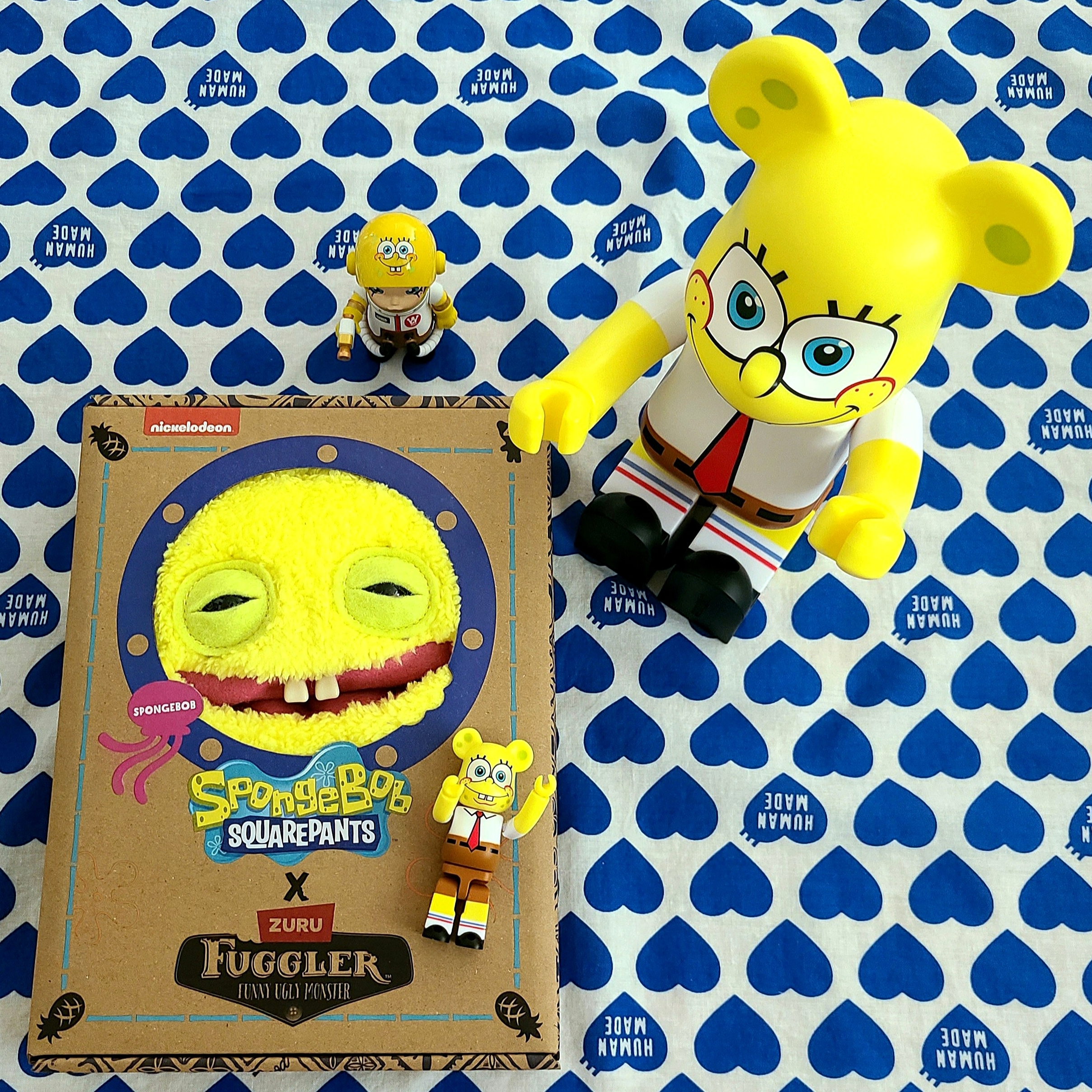 Fuggler x SpongeBob Plush Yellow, Bearbrick SpongeBob Squarepants SpongeBob 100% & 400% Set 착용 스타일