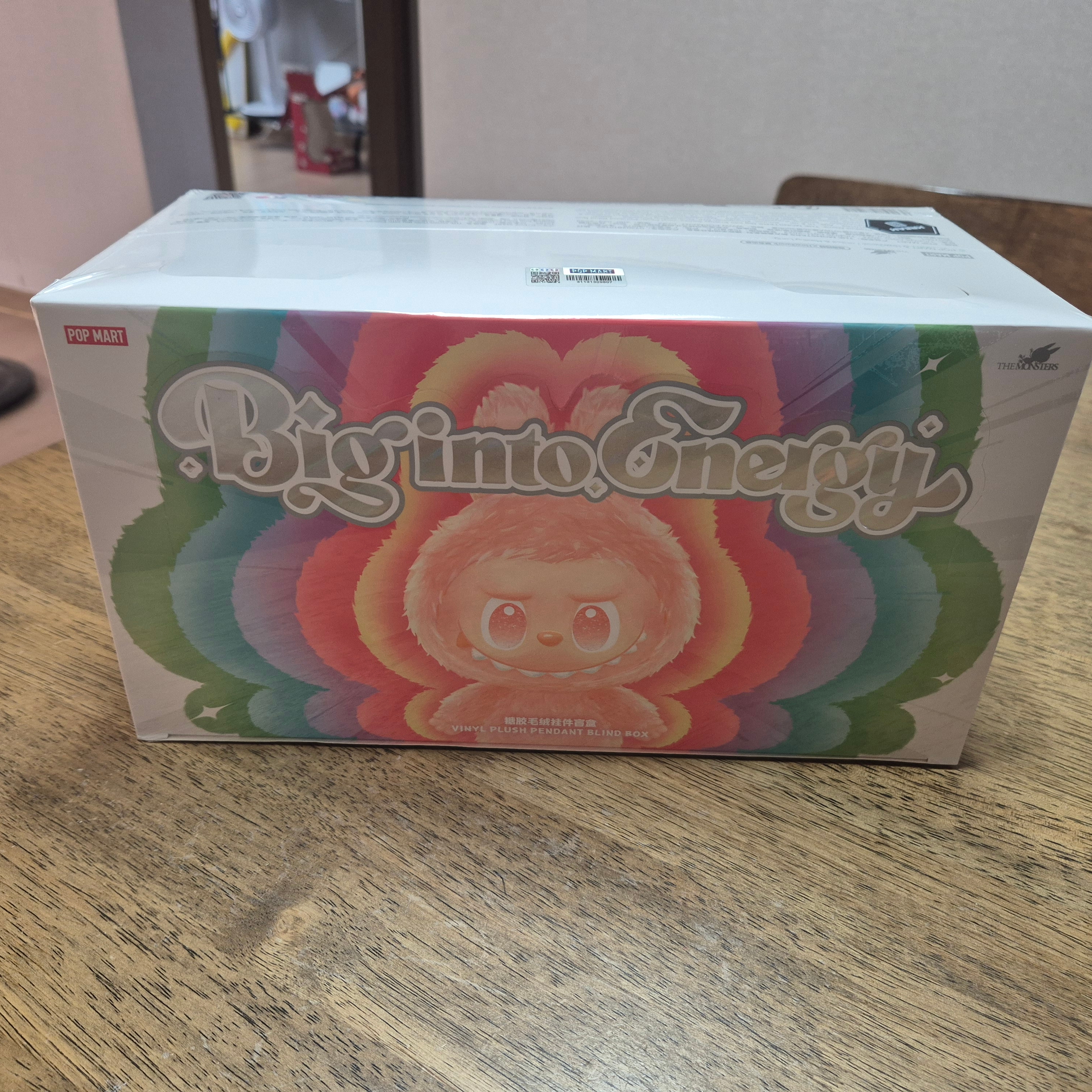 Pop Mart Labubu The Monsters Highlight Series Sealed Case (6 Blind Boxes), Pop Mart Labubu The Monsters Highlight Series ID Keyring (Opened Case) 착용 스타일 - 3