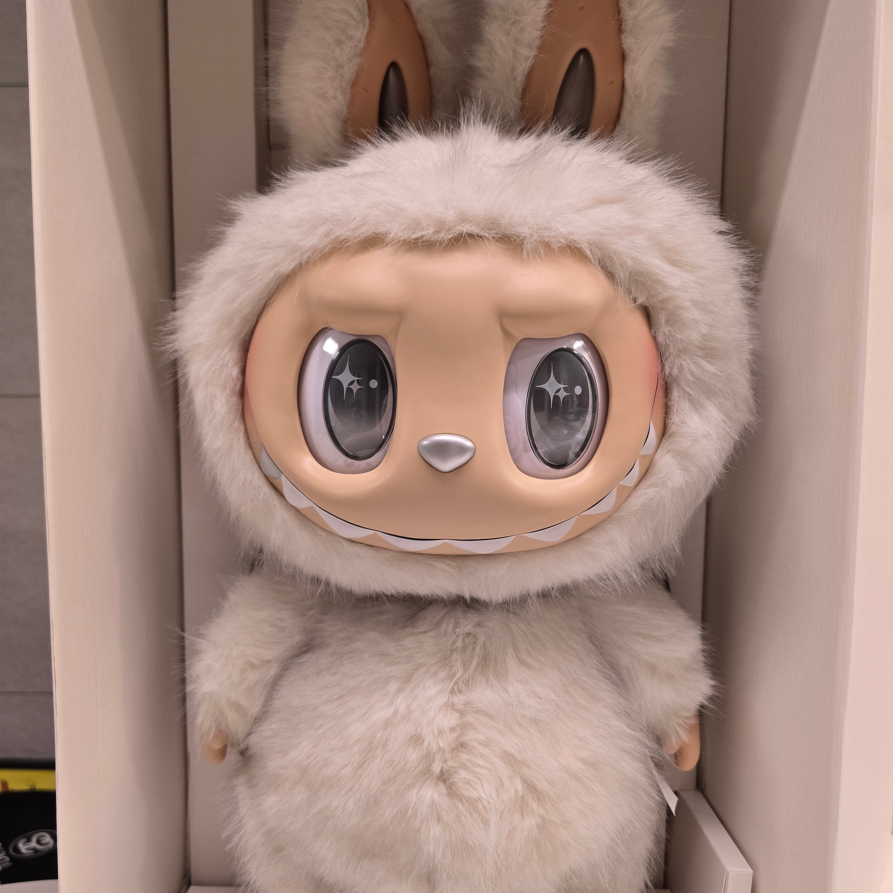 Pop Mart The Monsters Zimomo Angel In Clouds Vinyl Face Doll 착용 스타일