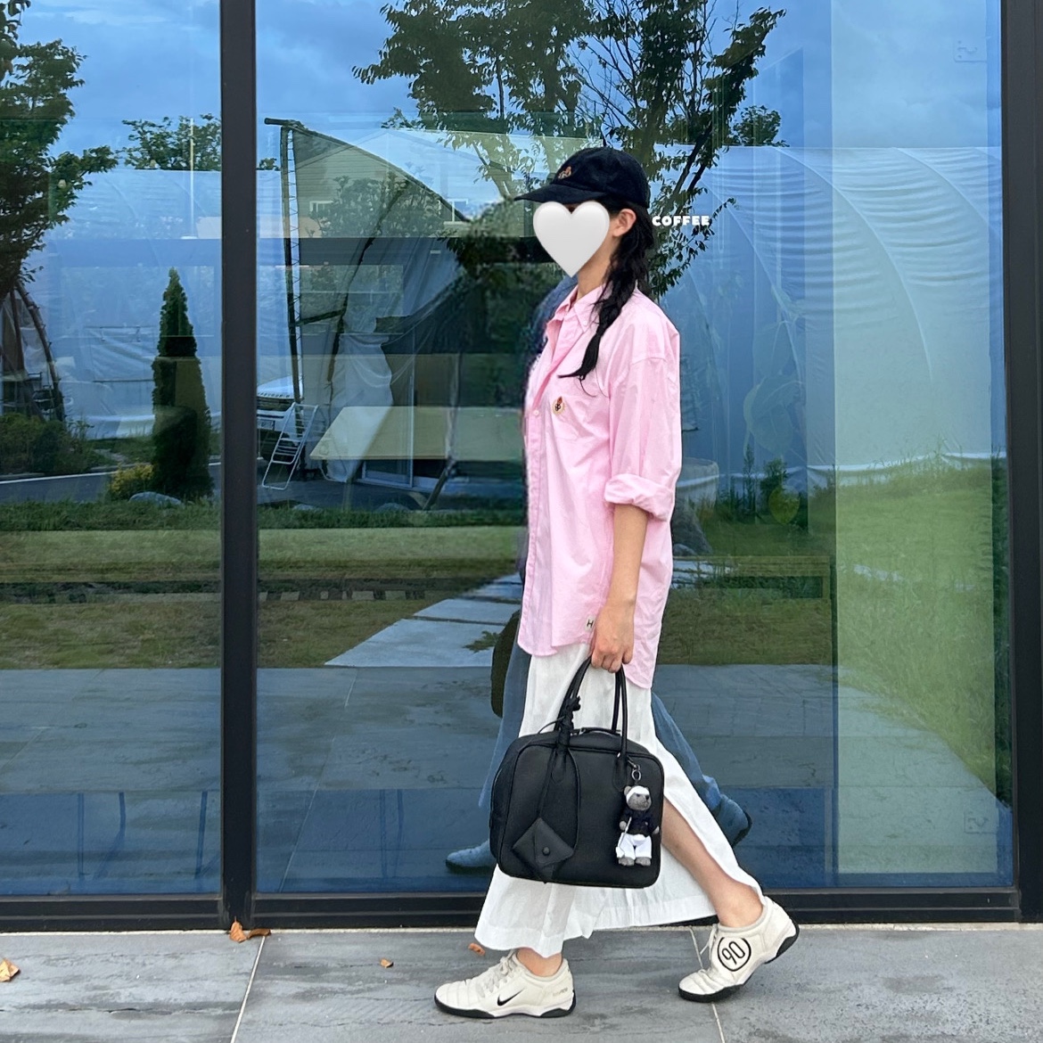 Heritage Floss Crest Typewriter Shirt Pink, Nike Total 90 III SP Light Orewood Brown Black 착용 스타일 - 4