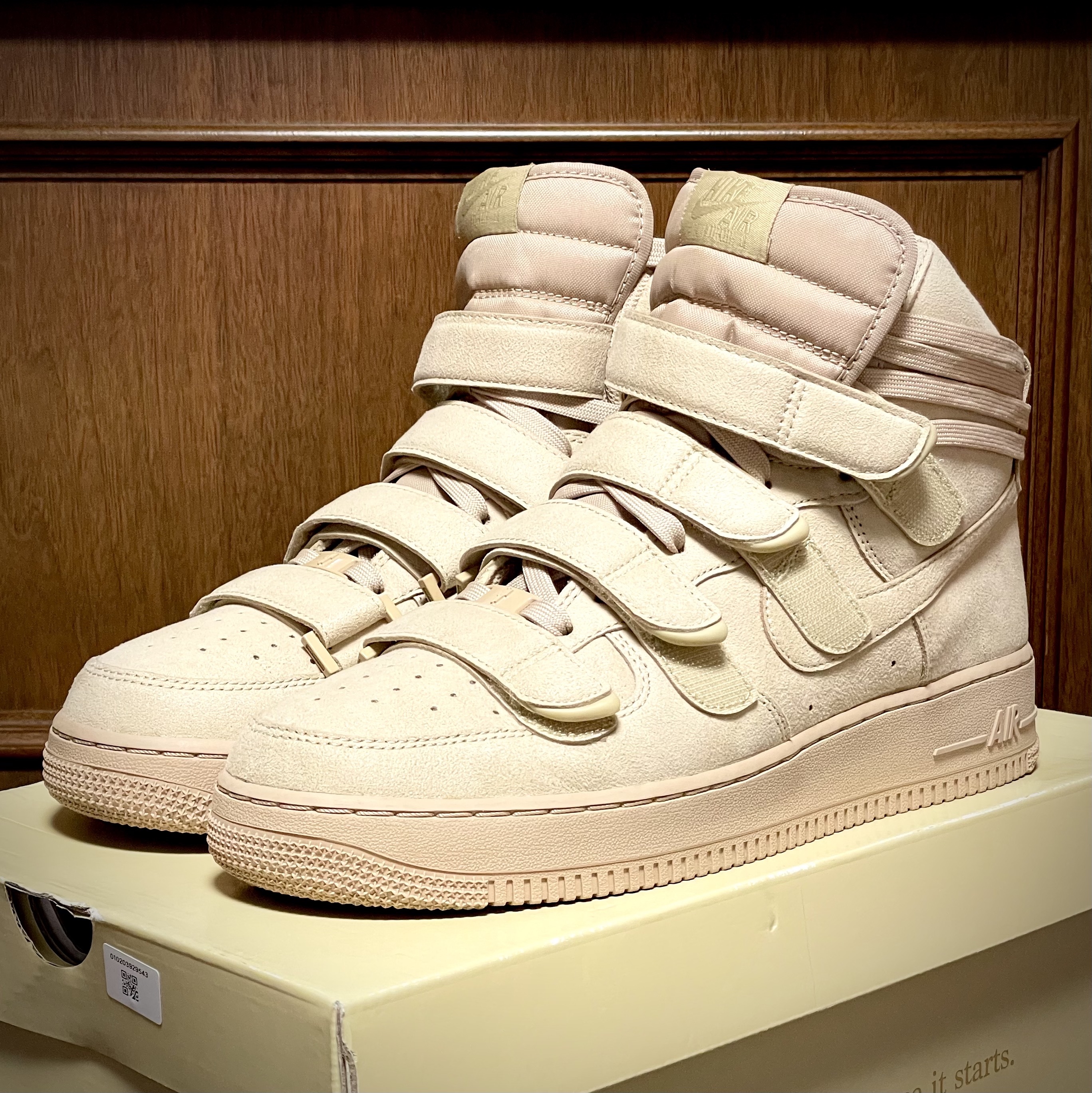 Nike x Billie Eilish Air Force 1 High '07 SP Mushroom 착용 스타일 - 5