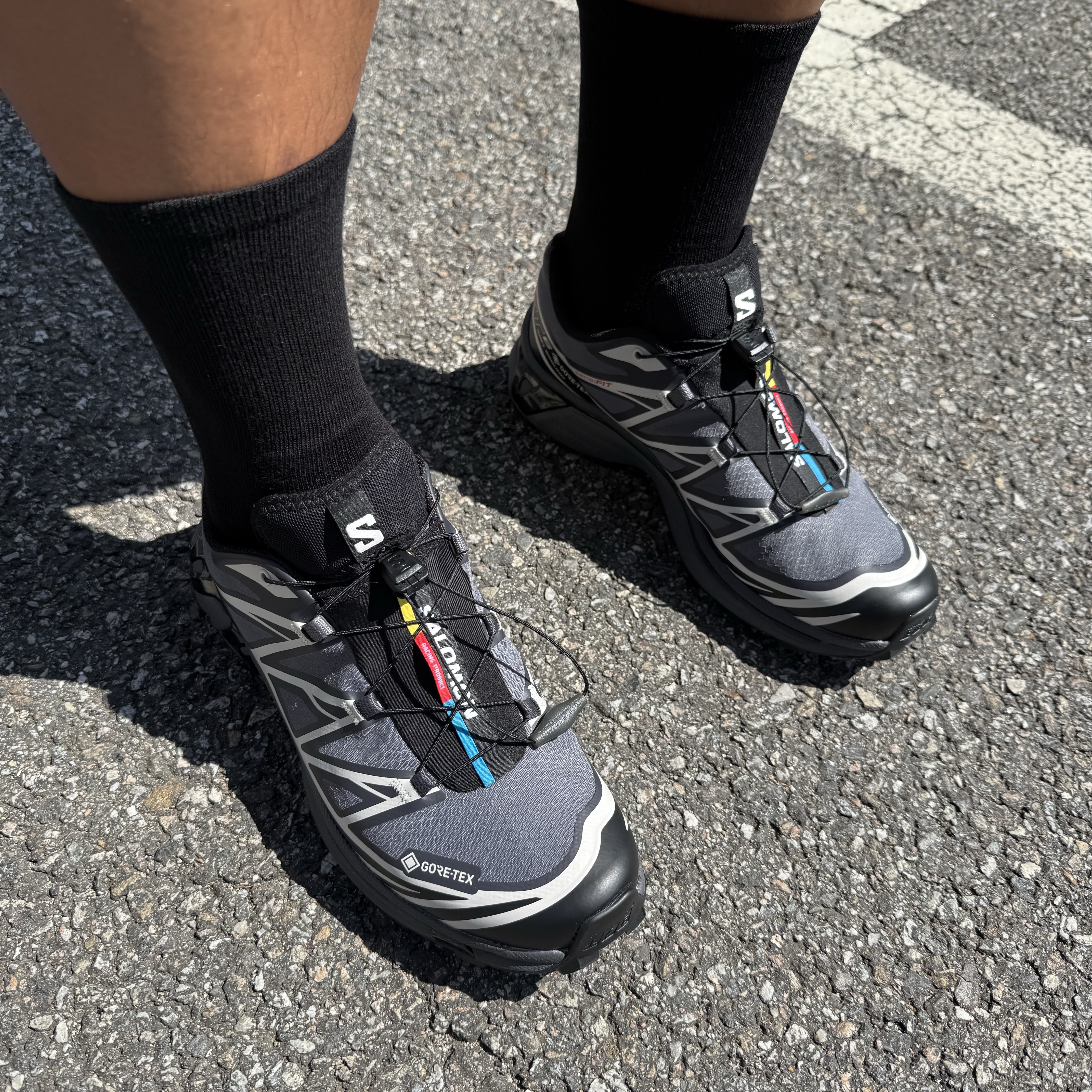 Salomon XT-6 Gore-Tex Black Ebony 착용 스타일 - 2
