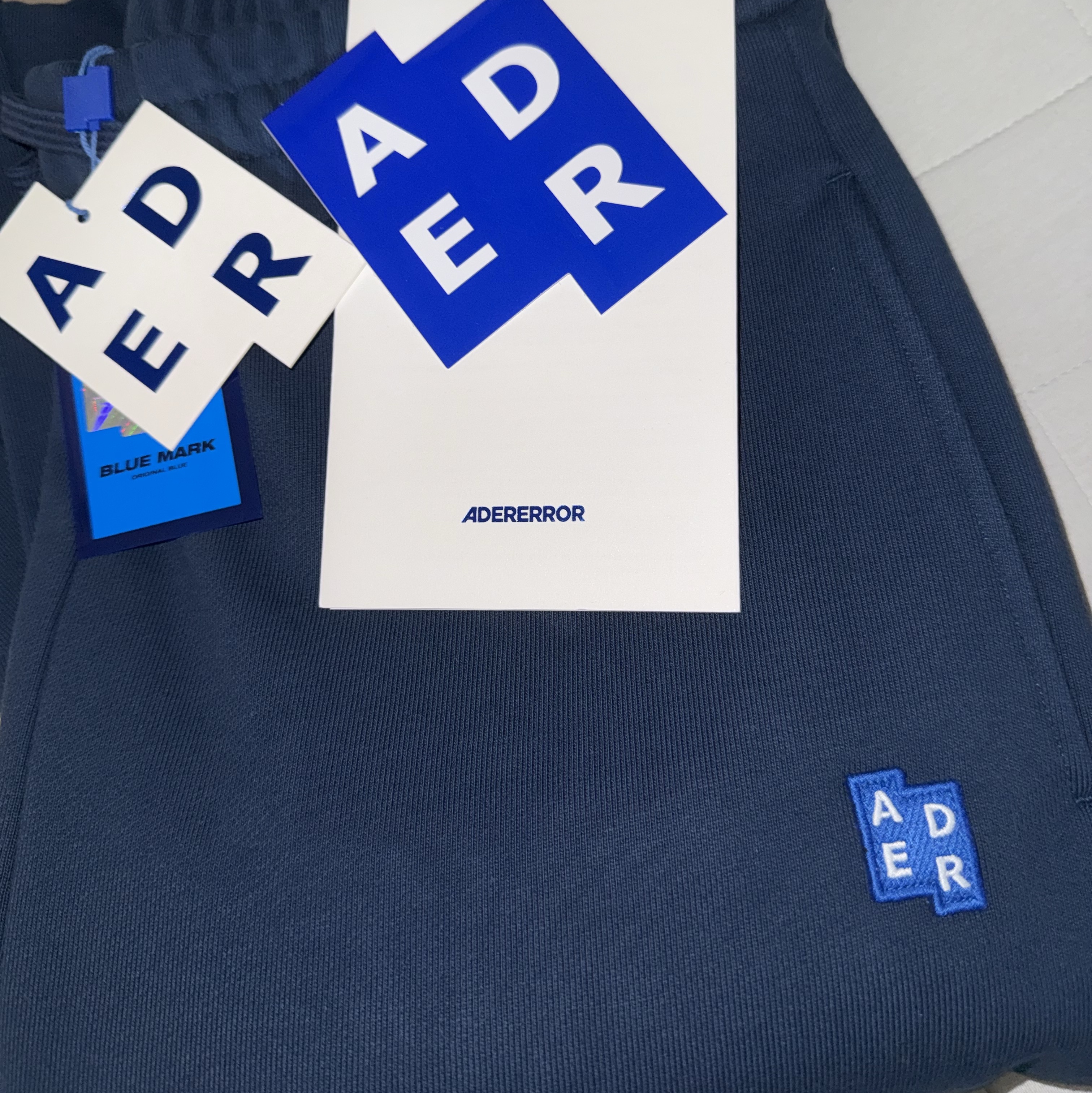Ader Error Sig; TRS Tag Sweatpants 01 Navy 착용 스타일