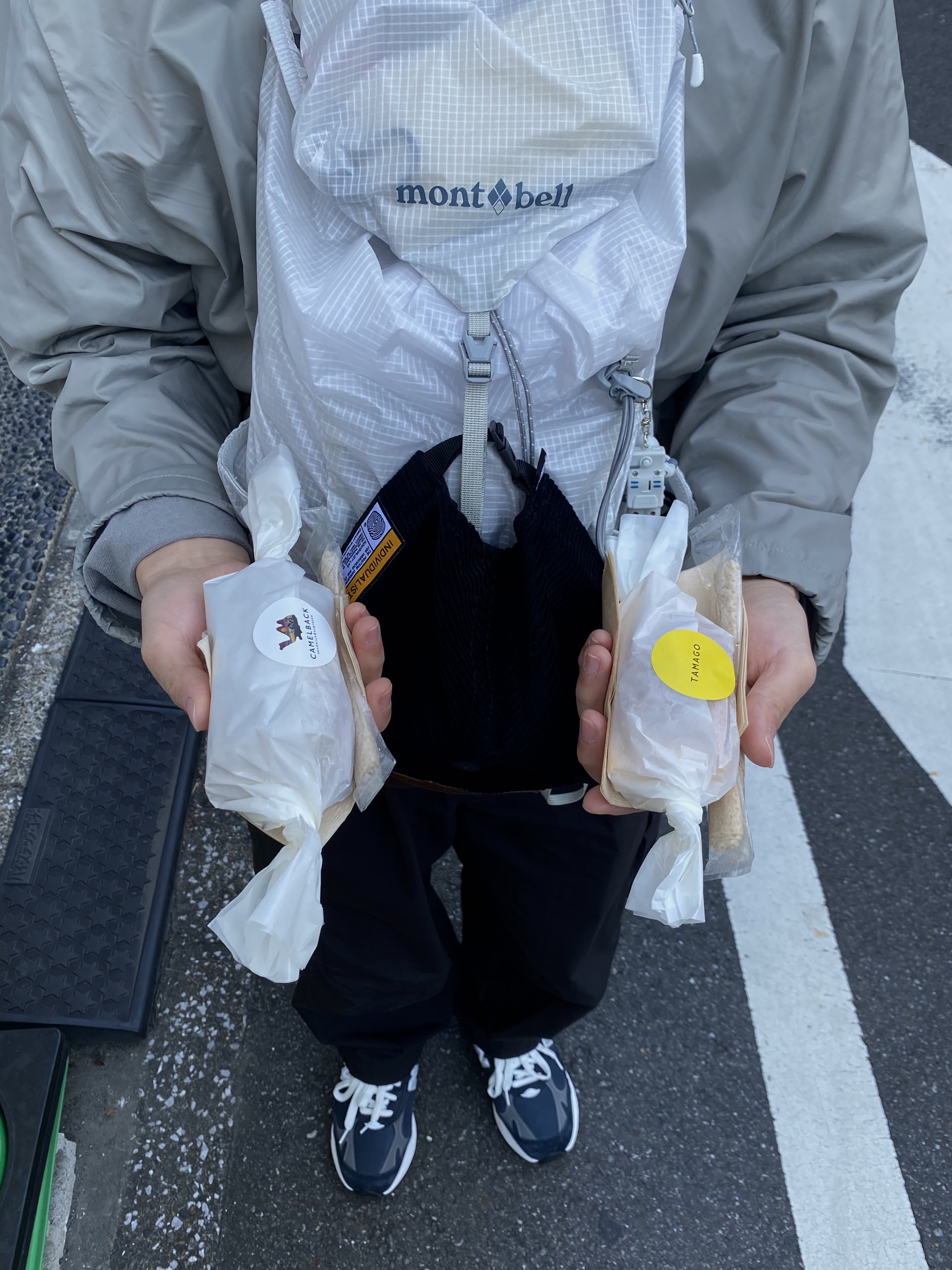 Montbell Versalite Pack 20 Backpack Ice White, New Balance 993 Made in USA Navy - D Standard 착용 스타일 - 1