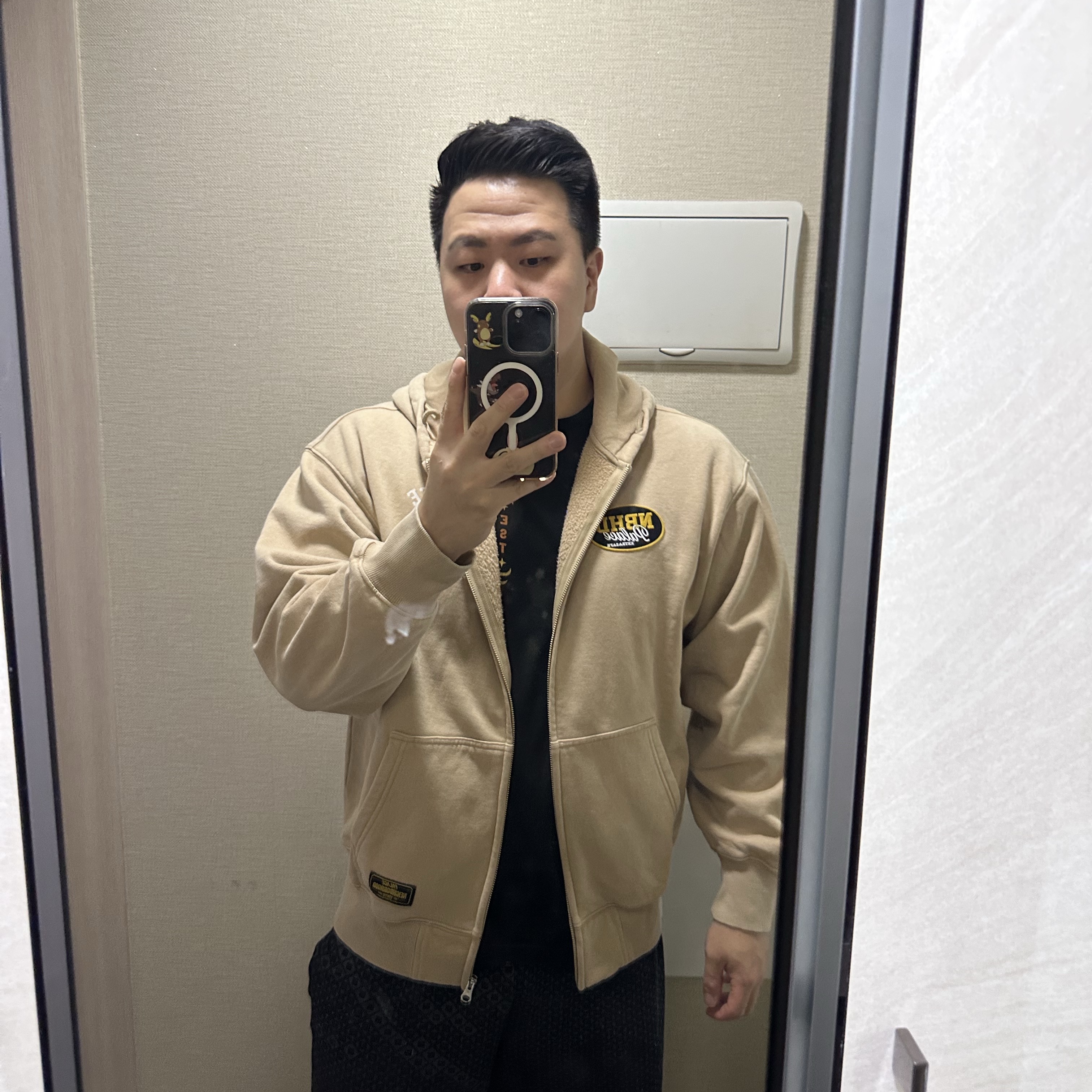 Palace x Neighborhood Skull Zip Hood Incense - 25FW 착용 스타일 - 1