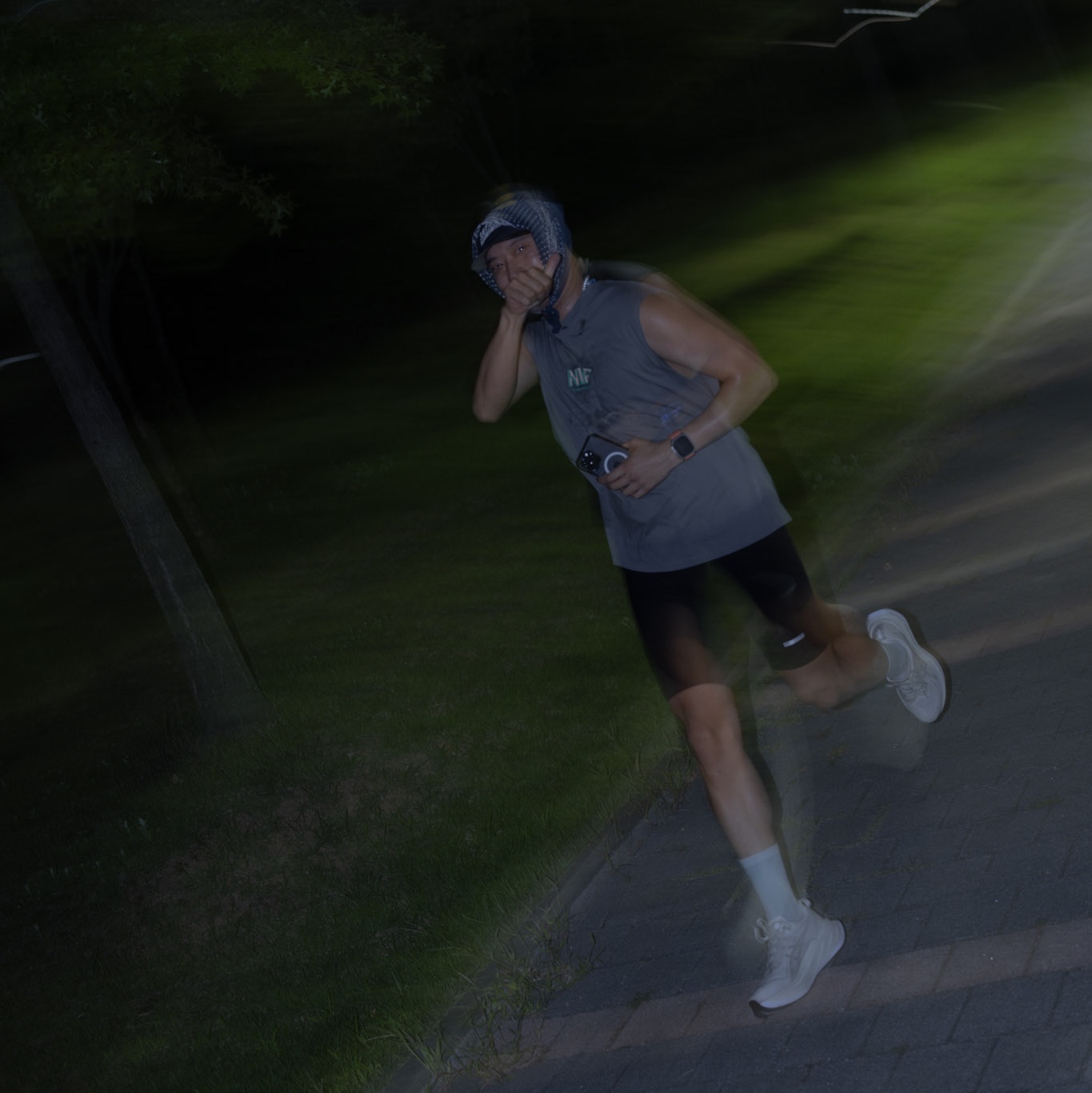 Asics Superblast 2 Lake Grey White Sage, Satisfy Justice Coffeethermal Half Tights Black 착용 스타일 - 1