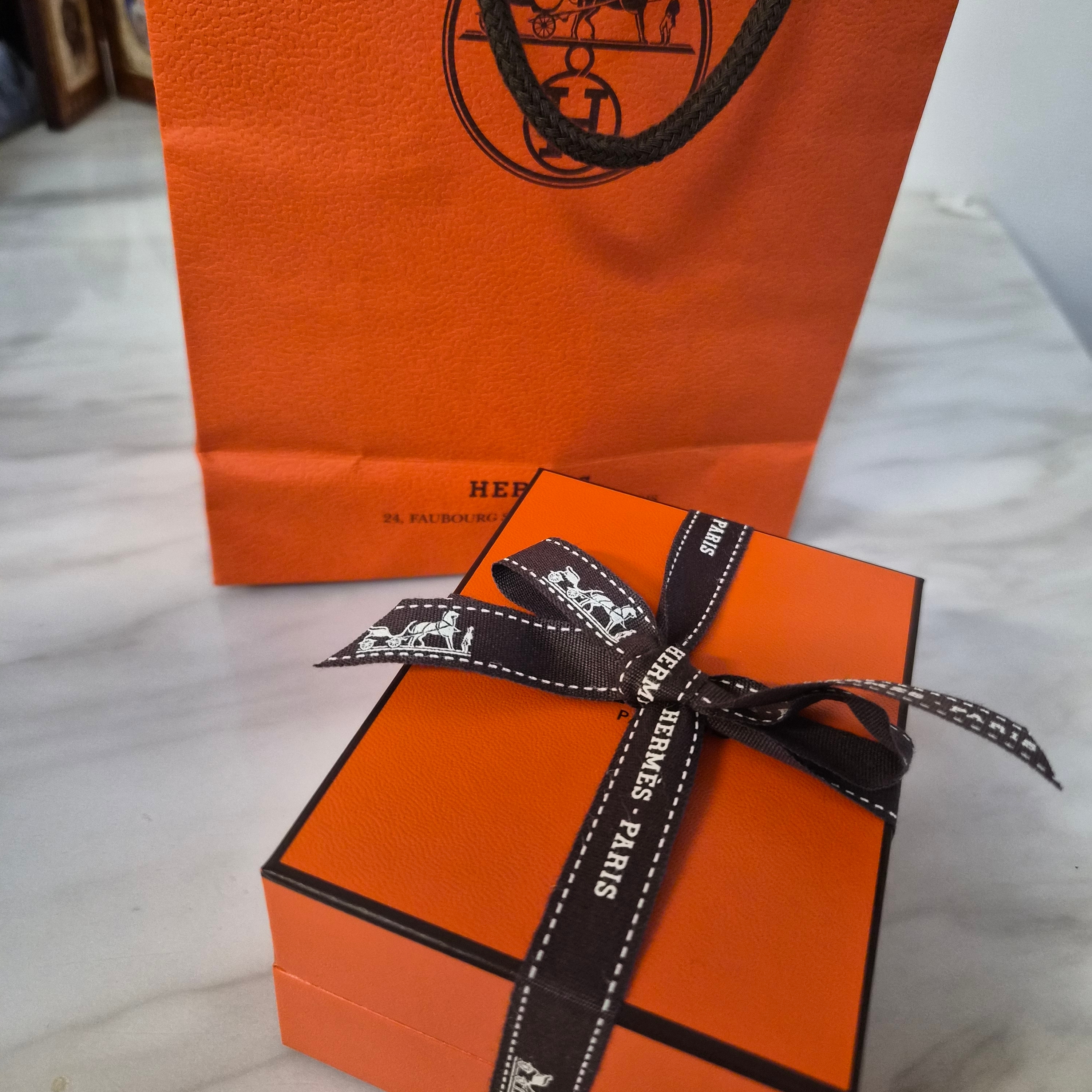 (W) Hermes Amulettes Cadenas Pendant Sterling Silver 착용 스타일 - 3
