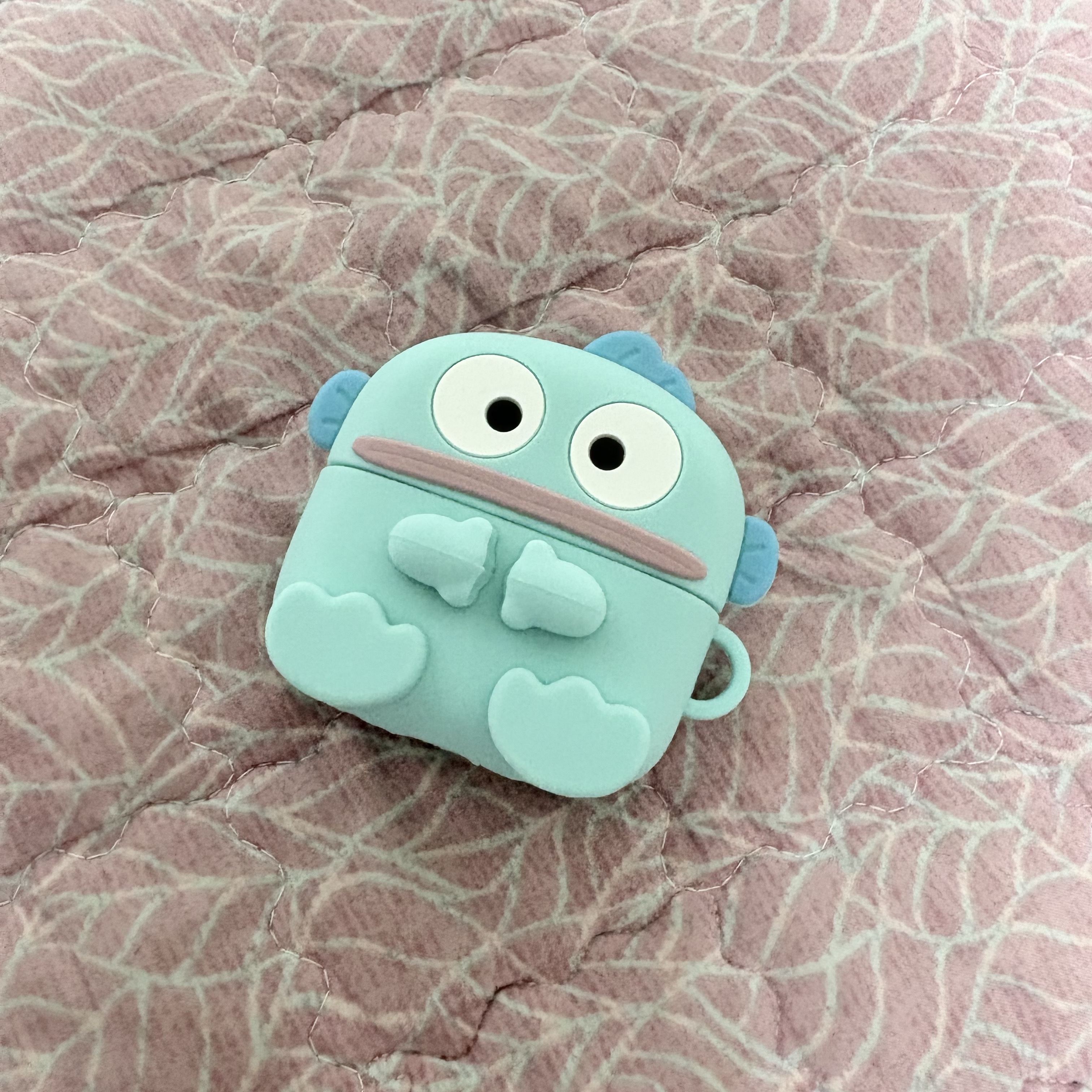 Sanrio Hangyodon AirPods Pro 1st/2nd gen Case 착용 스타일