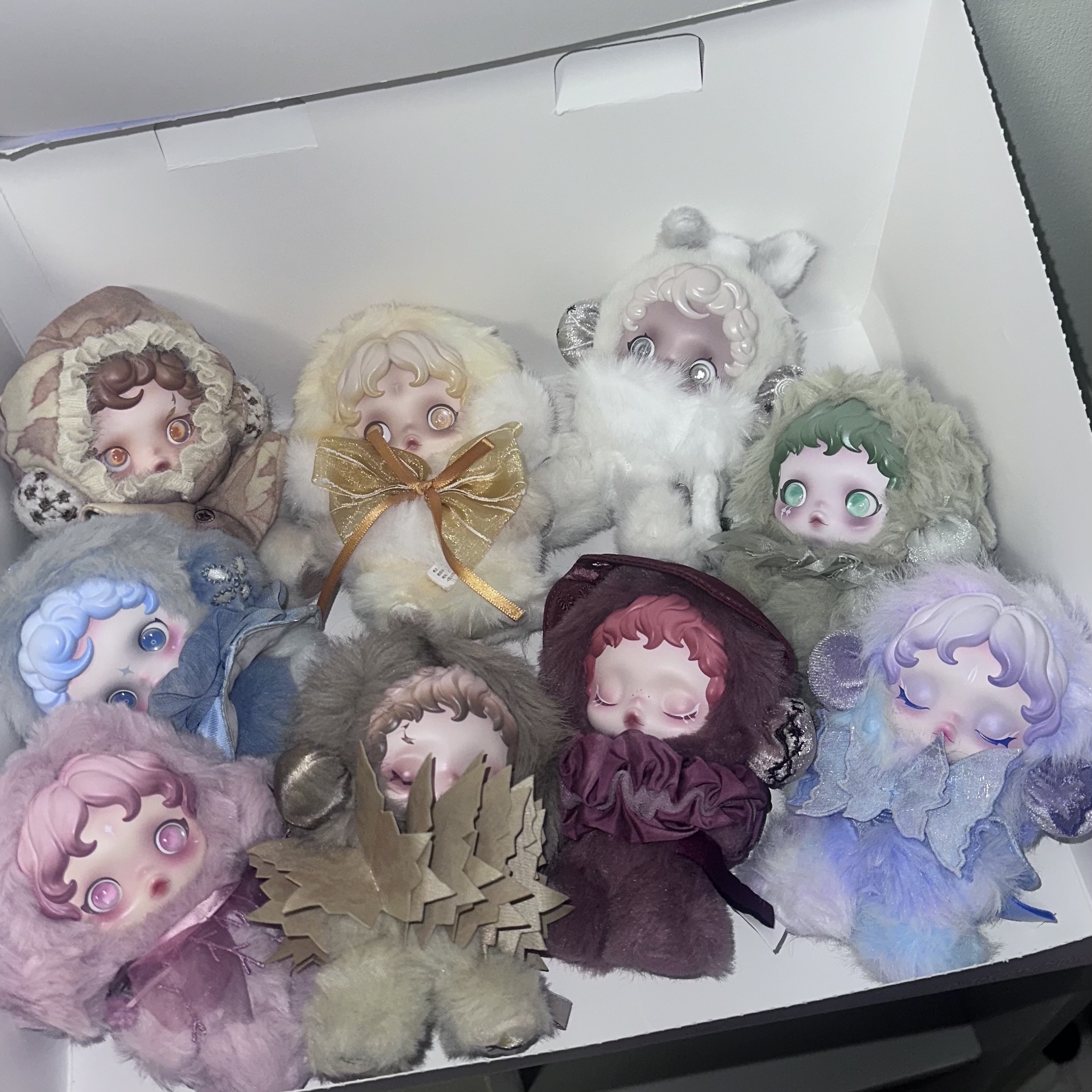 Pop Mart Skullpanda L’Impressionnisme Series Plush Doll (9 Blind Boxes) 착용 스타일