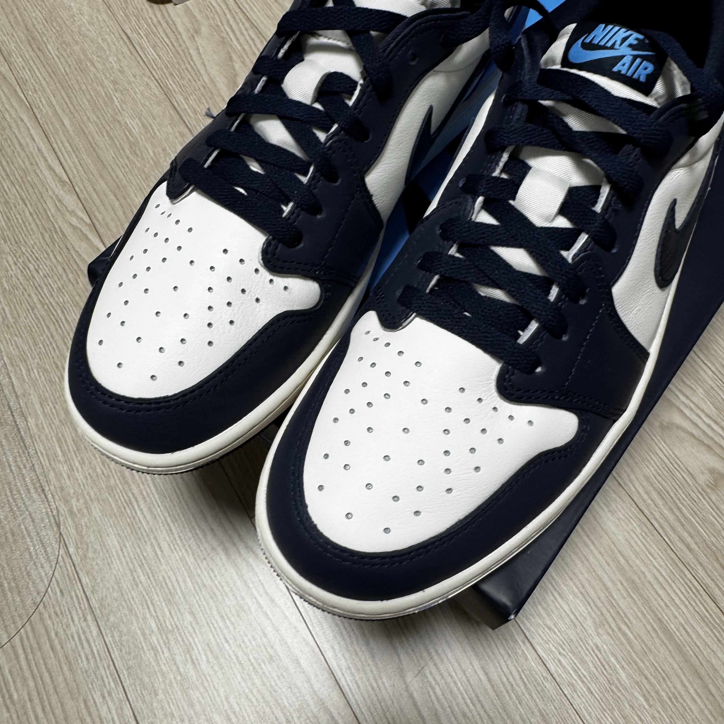 Jordan 1 Low Obsidian 착용 스타일